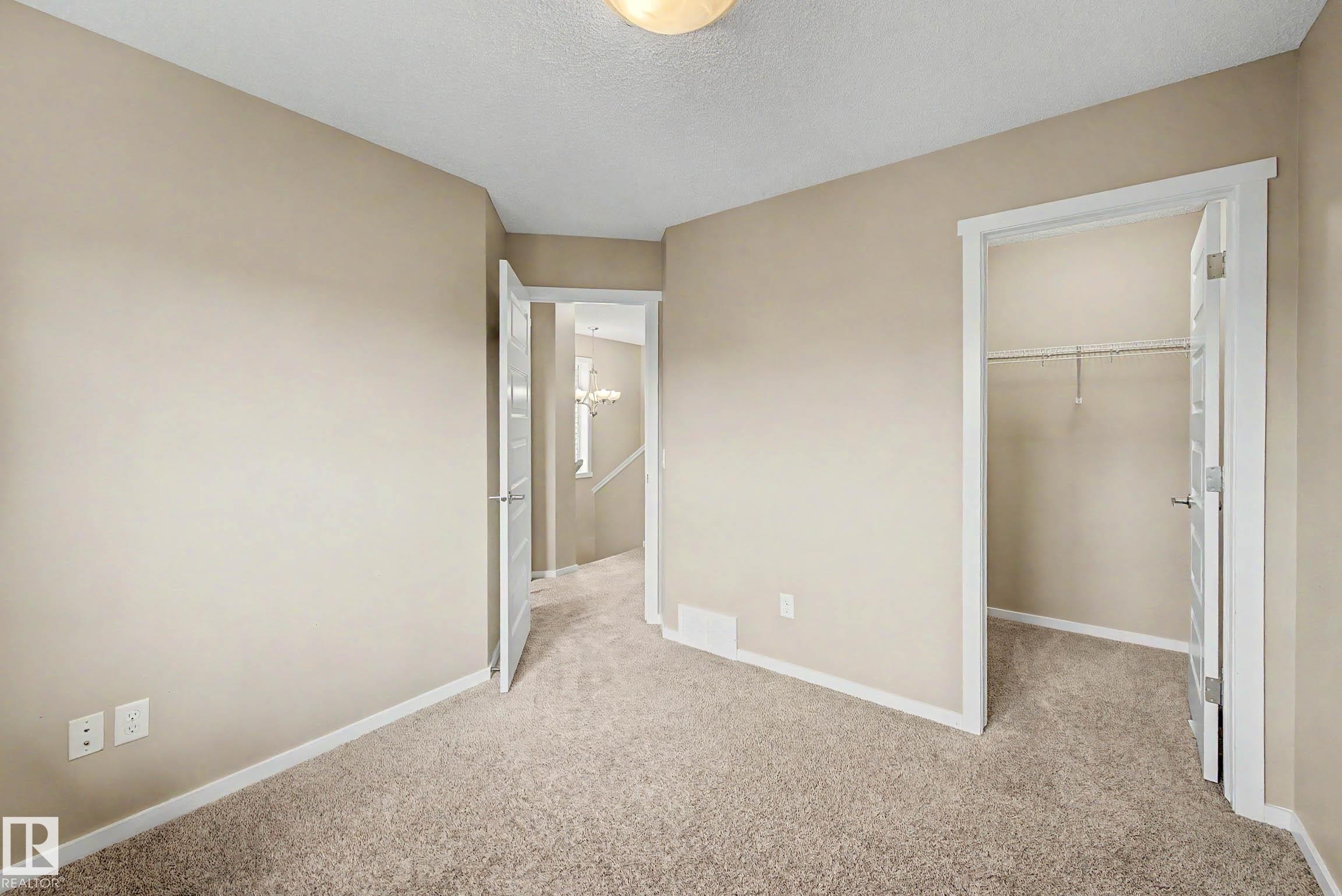 4218 Allan Link Link Sw, Edmonton, AB - Indoor Photo Showing Other Room