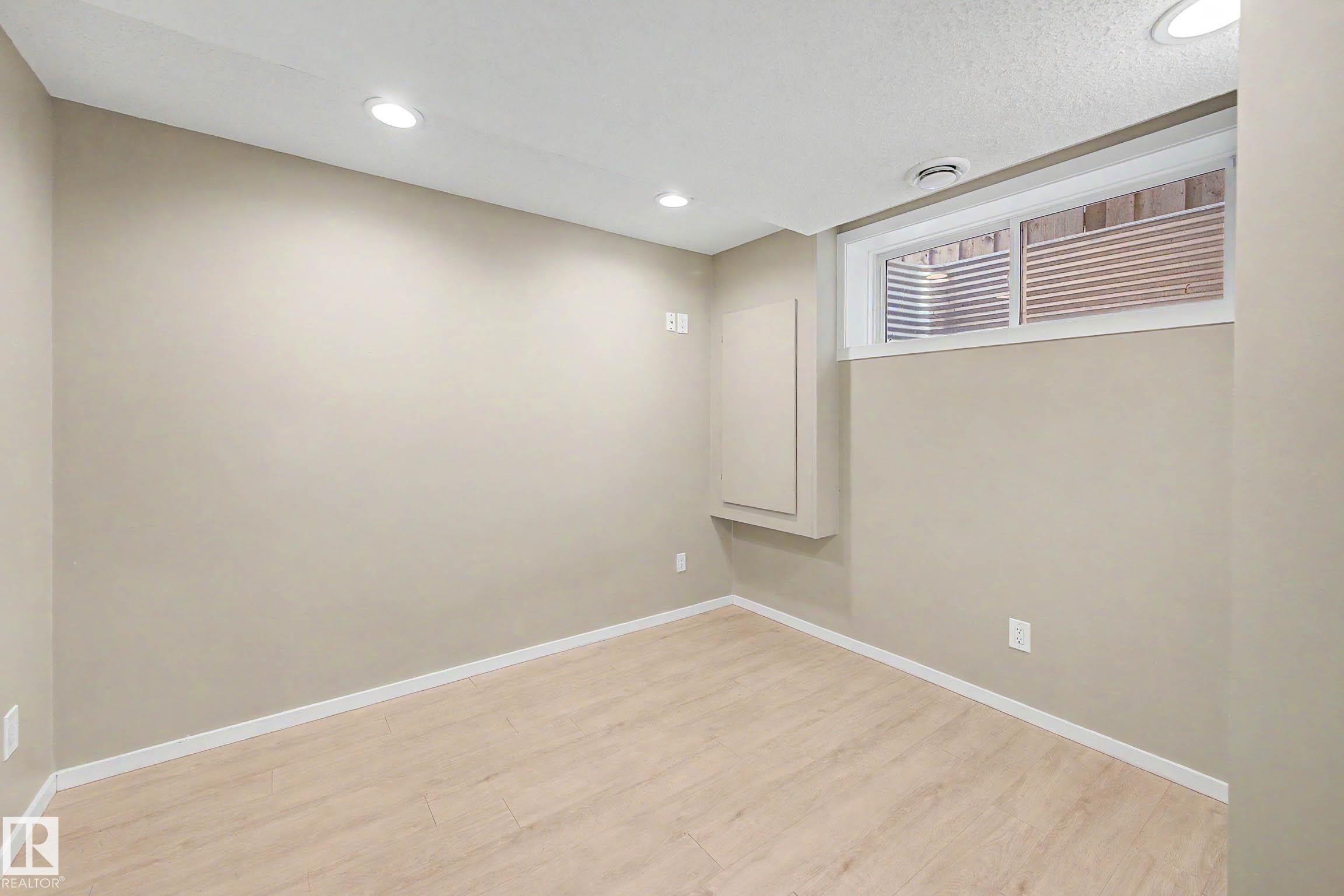 4218 Allan Link Link Sw, Edmonton, AB - Indoor Photo Showing Basement