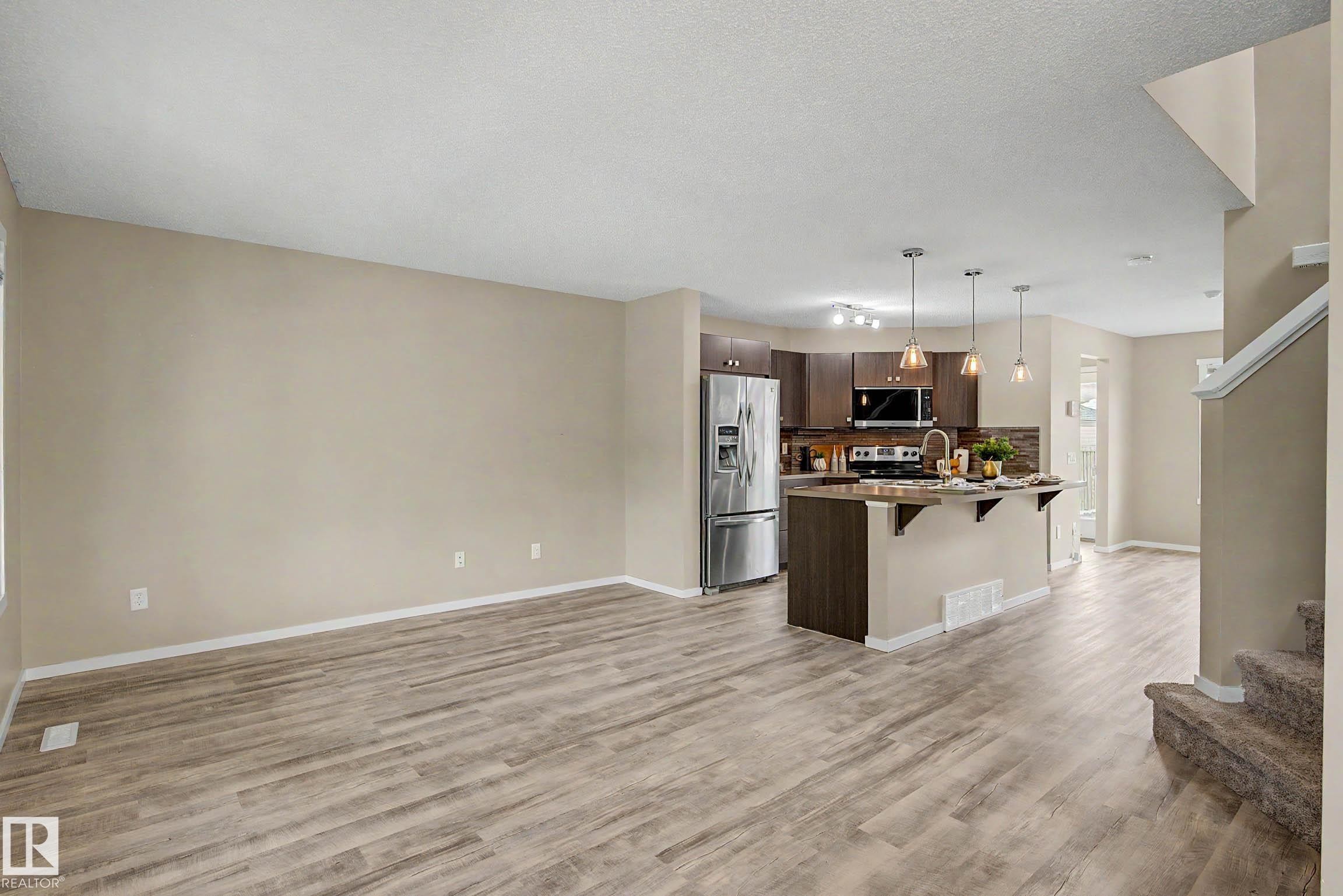 4218 Allan Link Link Sw, Edmonton, AB - Indoor Photo Showing Kitchen