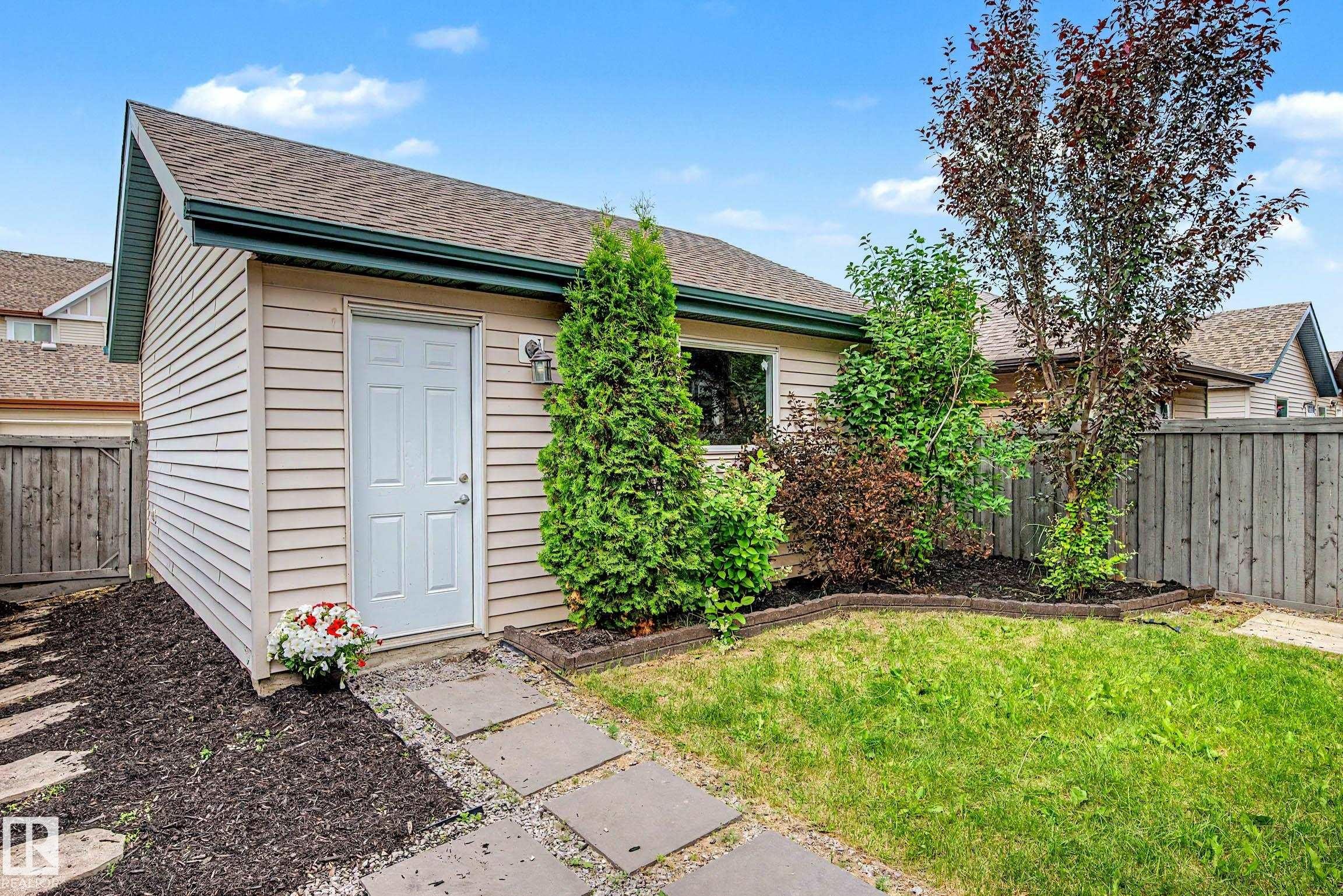 4218 Allan Link Link Sw, Edmonton, AB - Outdoor