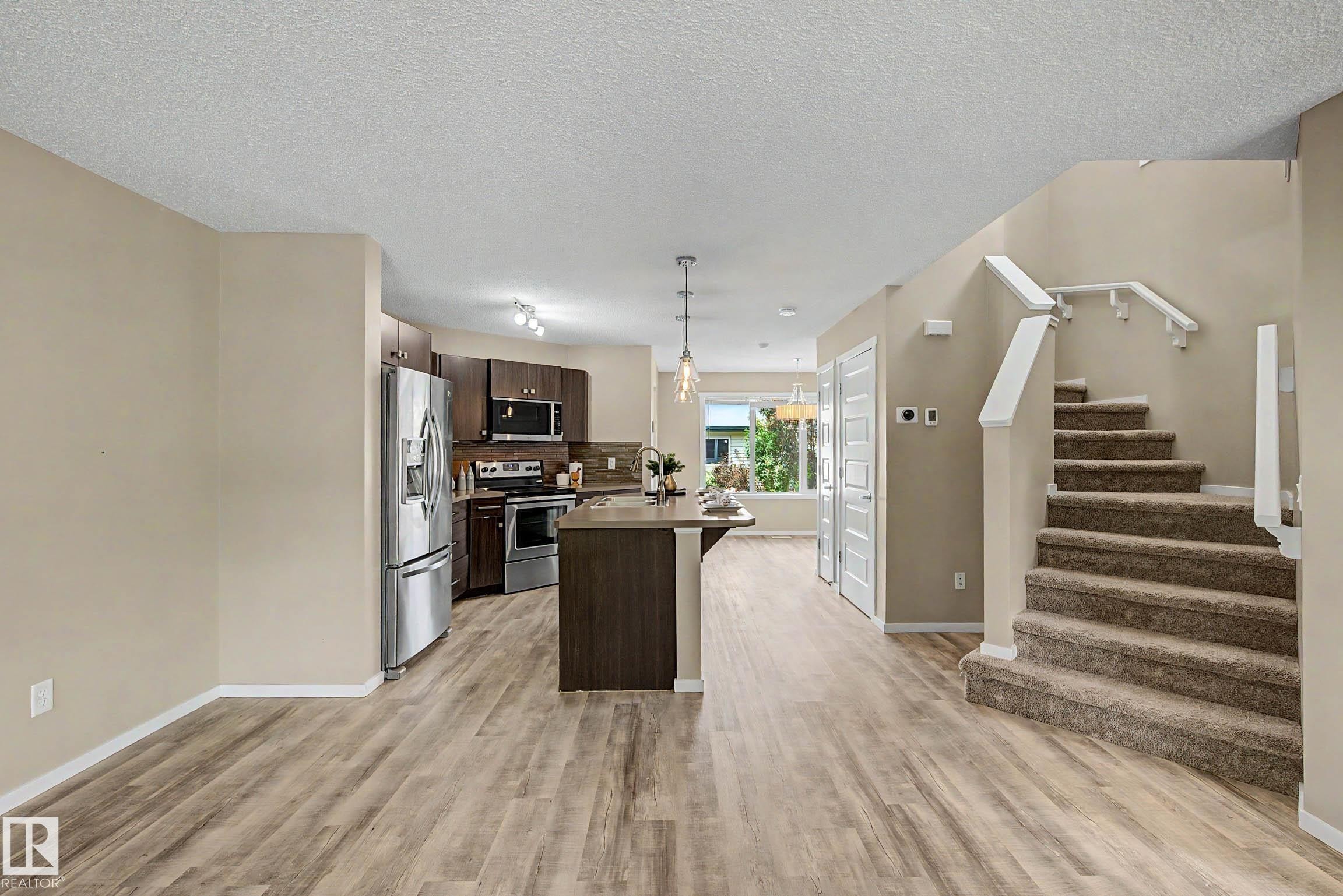 4218 Allan Link Link Sw, Edmonton, AB - Indoor Photo Showing Kitchen