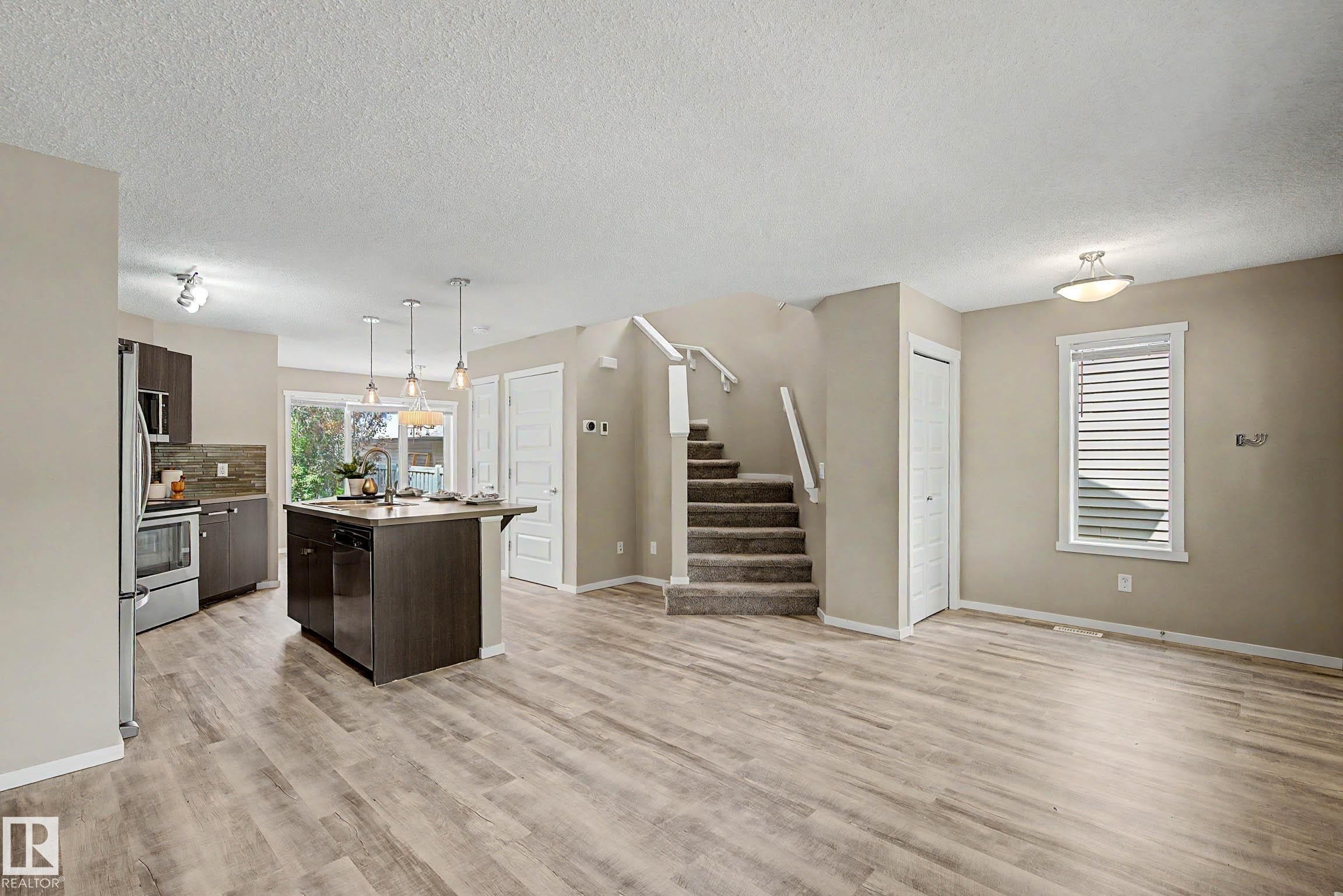 4218 Allan Link Link Sw, Edmonton, AB - Indoor Photo Showing Kitchen