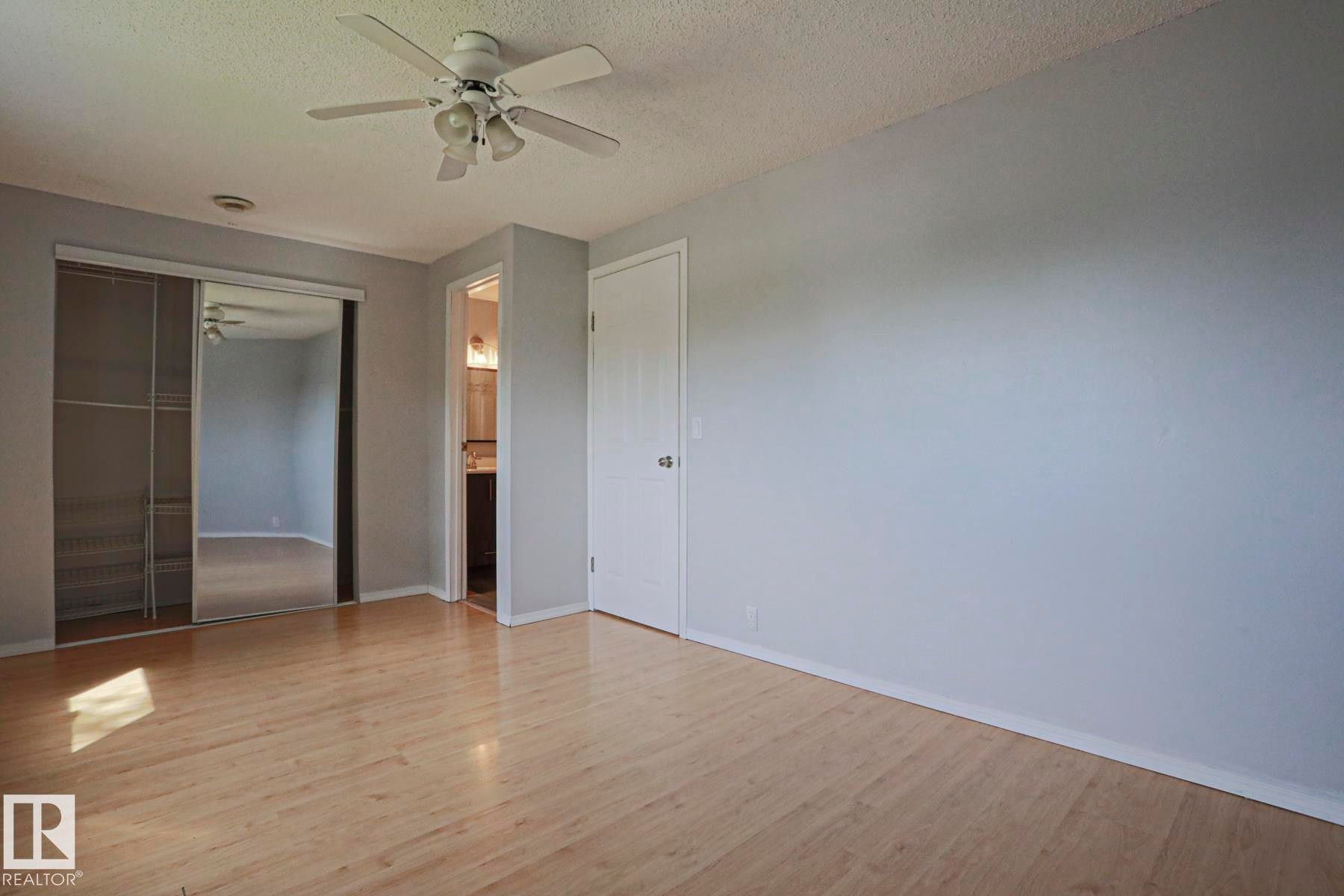355 Kirkpatrick Crescent Nw, Edmonton, AB - Indoor Photo Showing Other Room