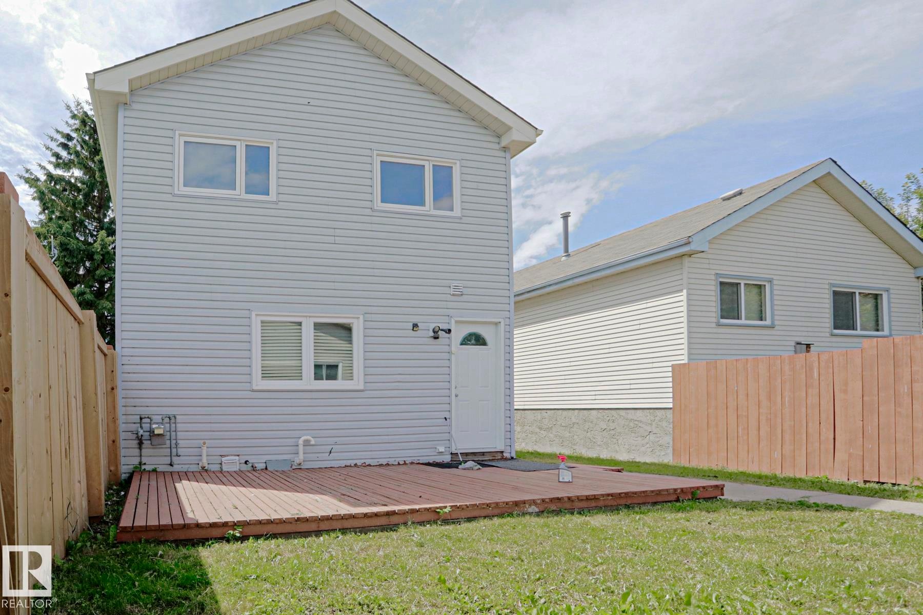 355 Kirkpatrick Crescent Nw, Edmonton, AB - Outdoor With Exterior