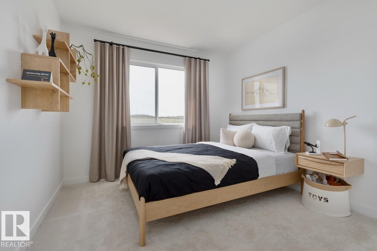 1731 Crossbill Loop Nw, Edmonton, AB - Indoor Photo Showing Bedroom