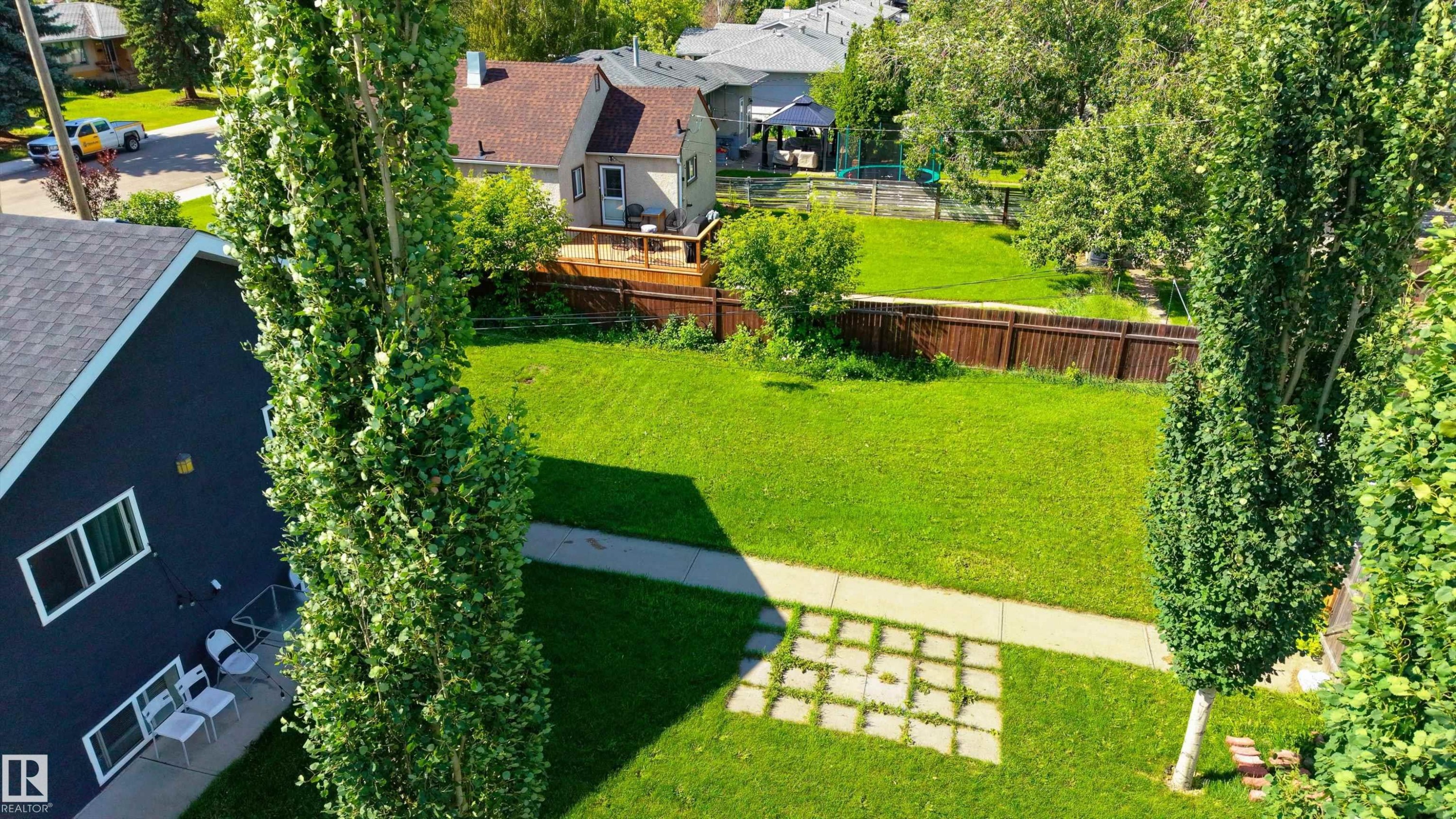 12847 86 Street Nw, Edmonton, AB - Outdoor