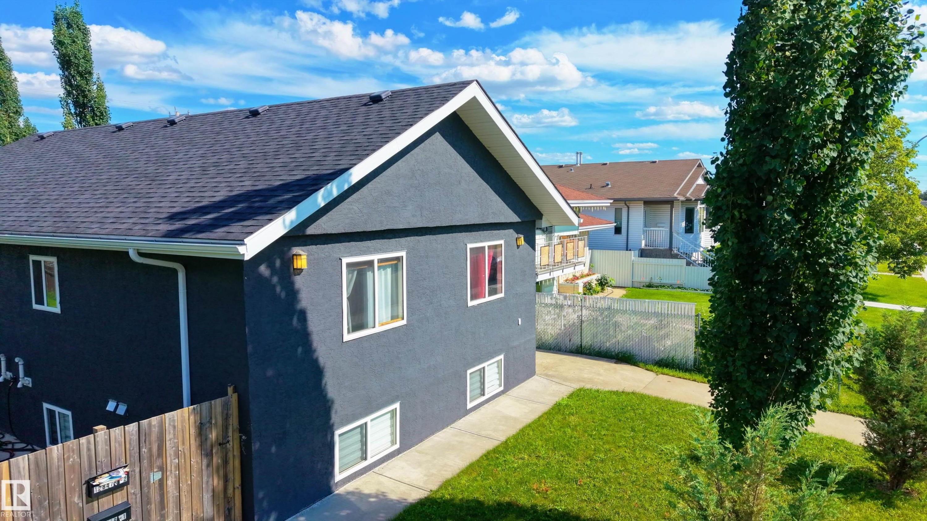 12847 86 Street Nw, Edmonton, AB - Outdoor