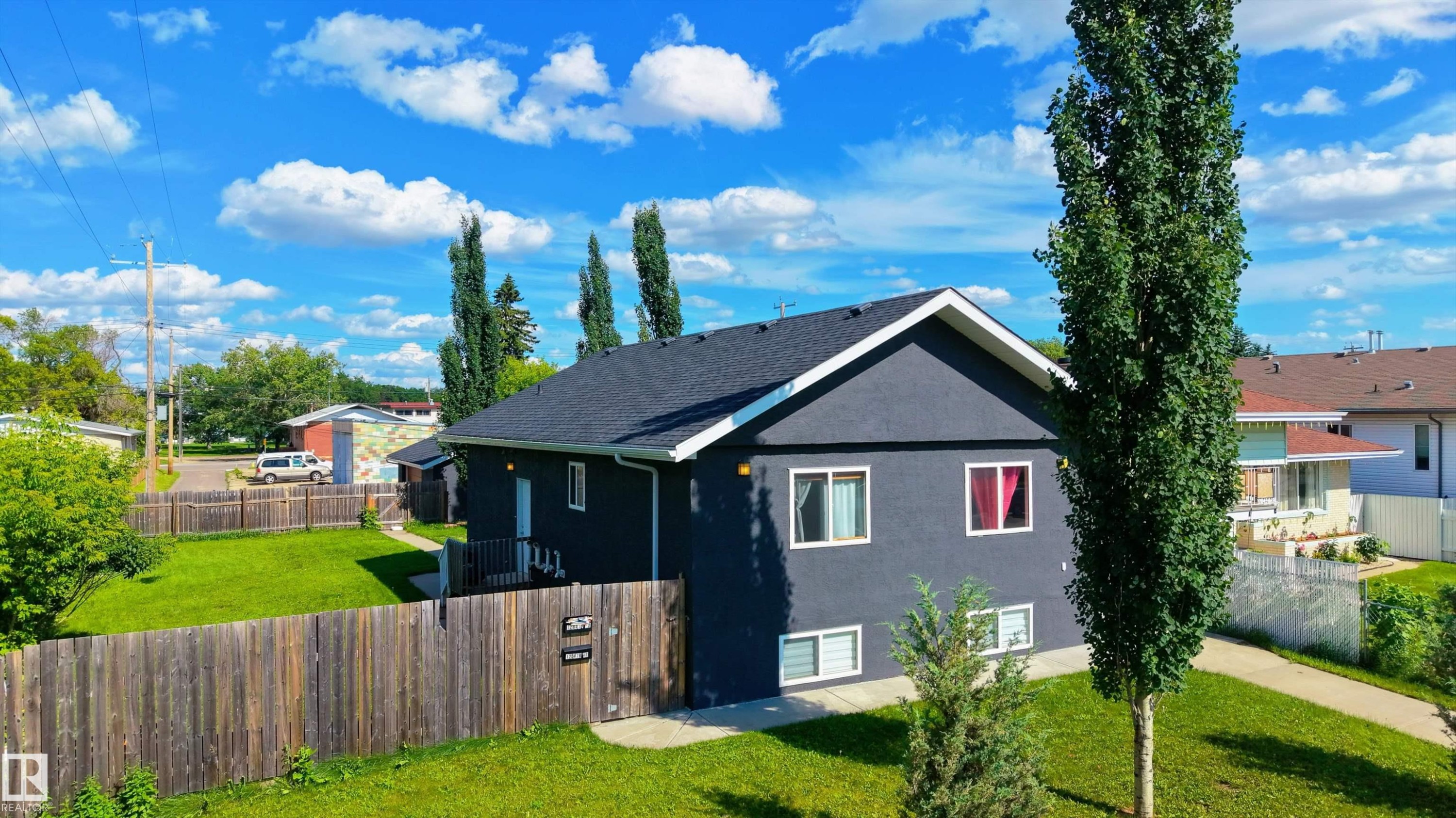 12847 86 Street Nw, Edmonton, AB - Outdoor