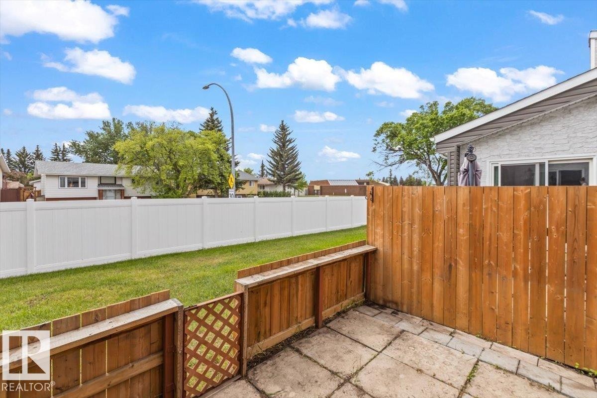 5512 19A Avenue Nw, Edmonton, AB - Outdoor