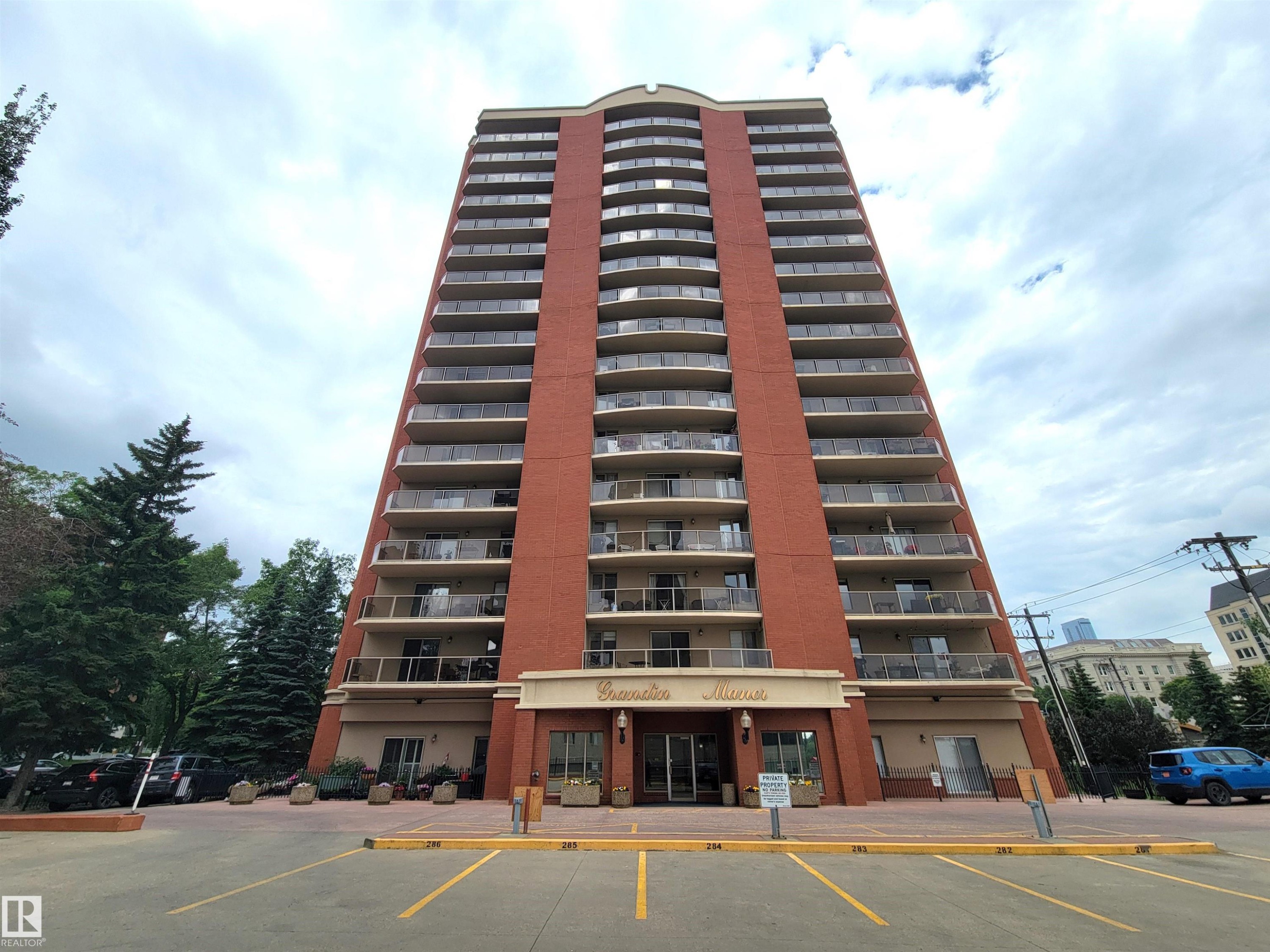 #1002 9741 110 St Nw, Edmonton, AB