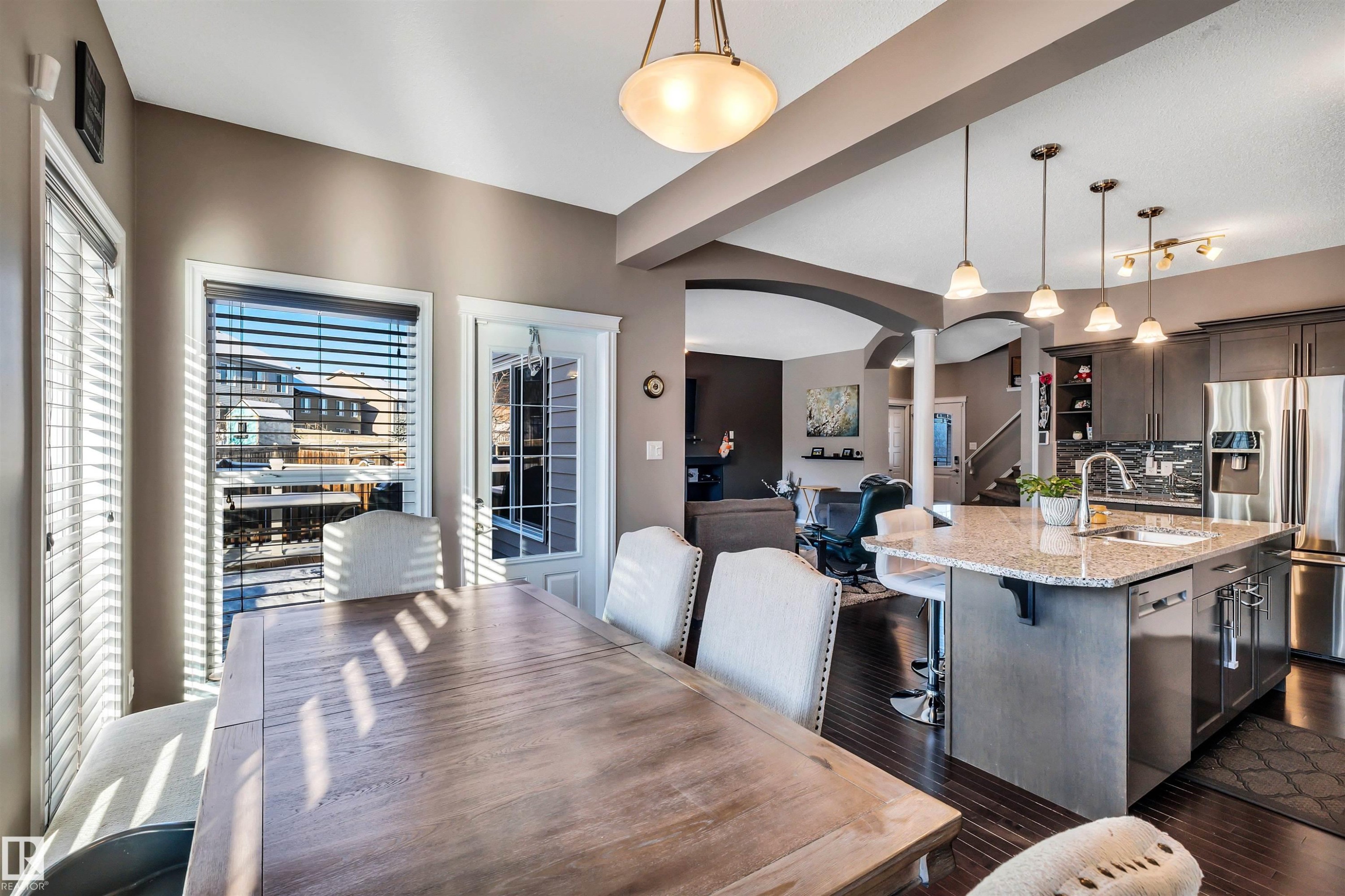 1539 Chapman Way Sw, Edmonton, AB - Indoor