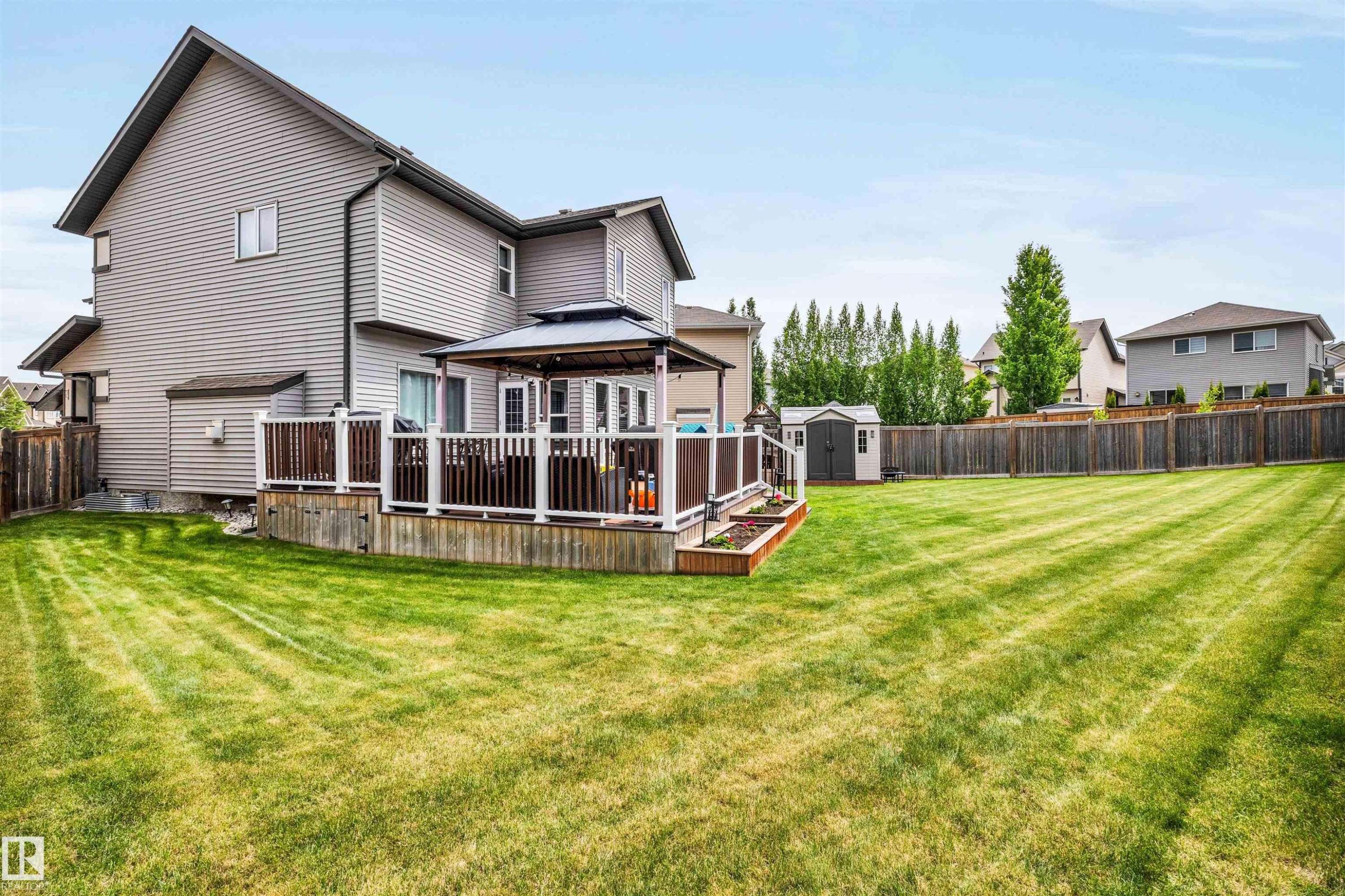 1539 Chapman Way Sw, Edmonton, AB - Outdoor With Deck Patio Veranda