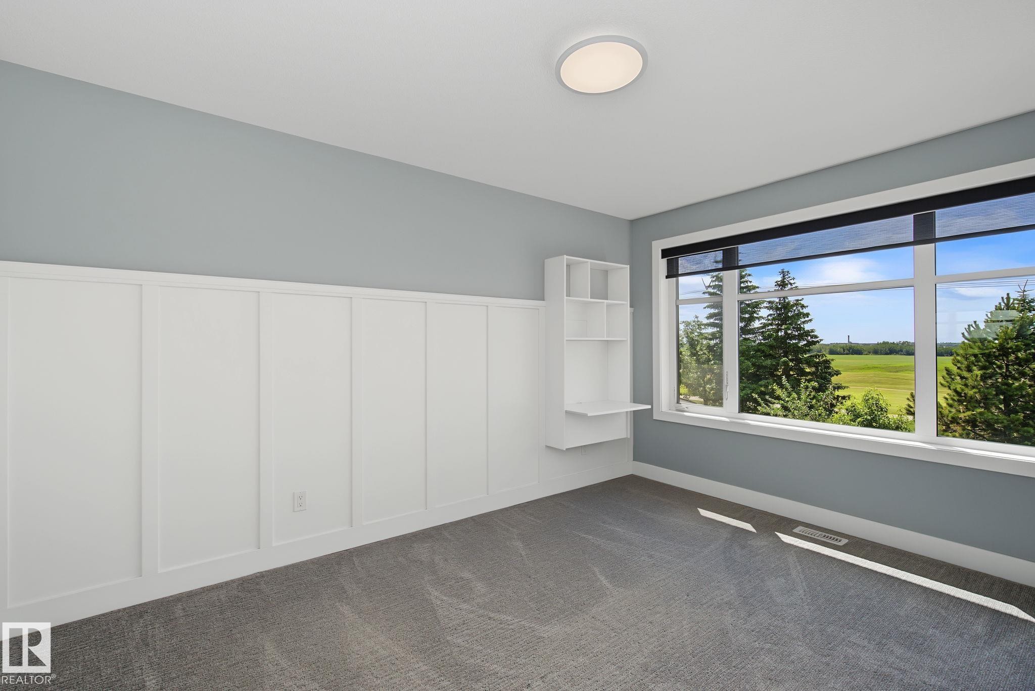 1463 Howes Crescent Sw, Edmonton, AB - Indoor Photo Showing Other Room