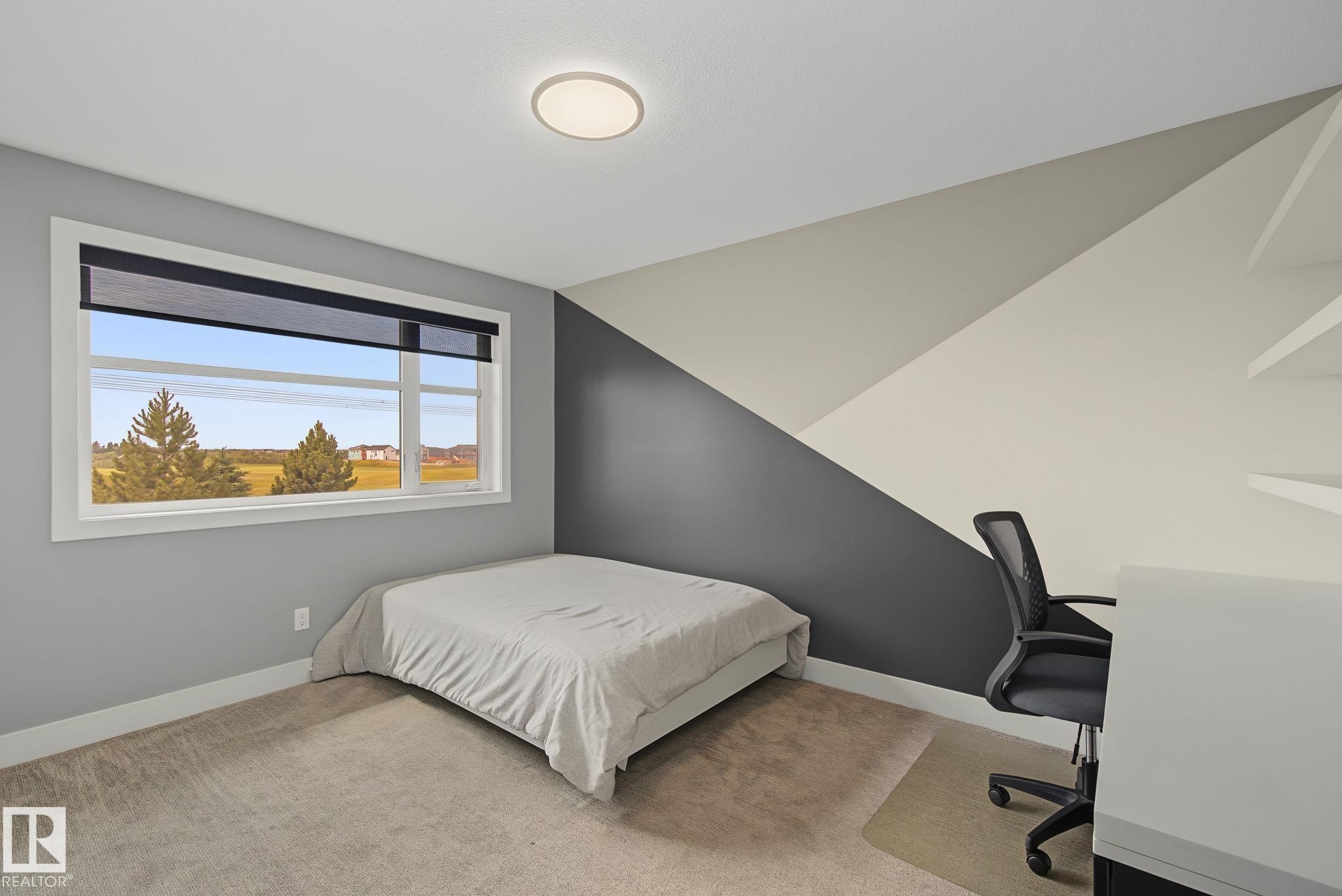 1463 Howes Crescent Sw, Edmonton, AB - Indoor