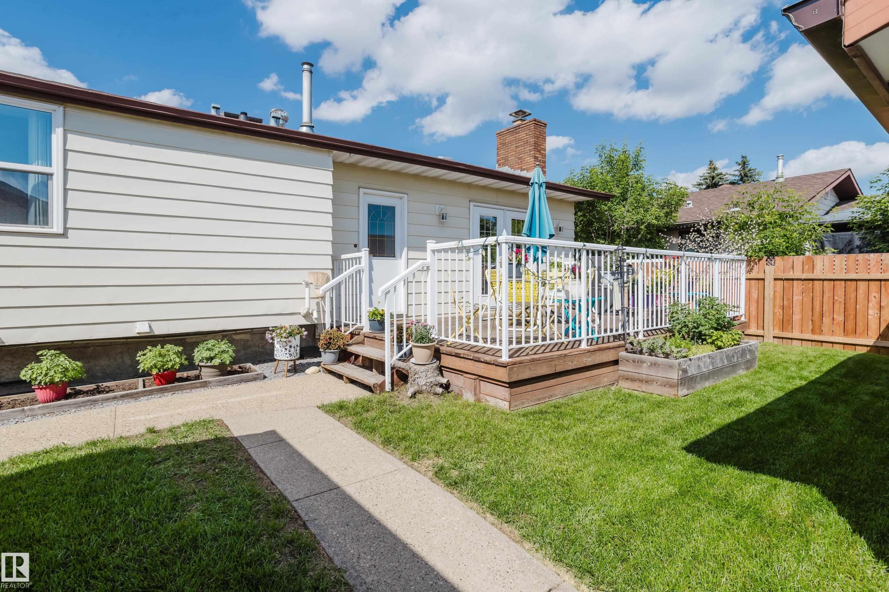 10433 32A Avenue Nw, Edmonton, AB - Outdoor With Deck Patio Veranda