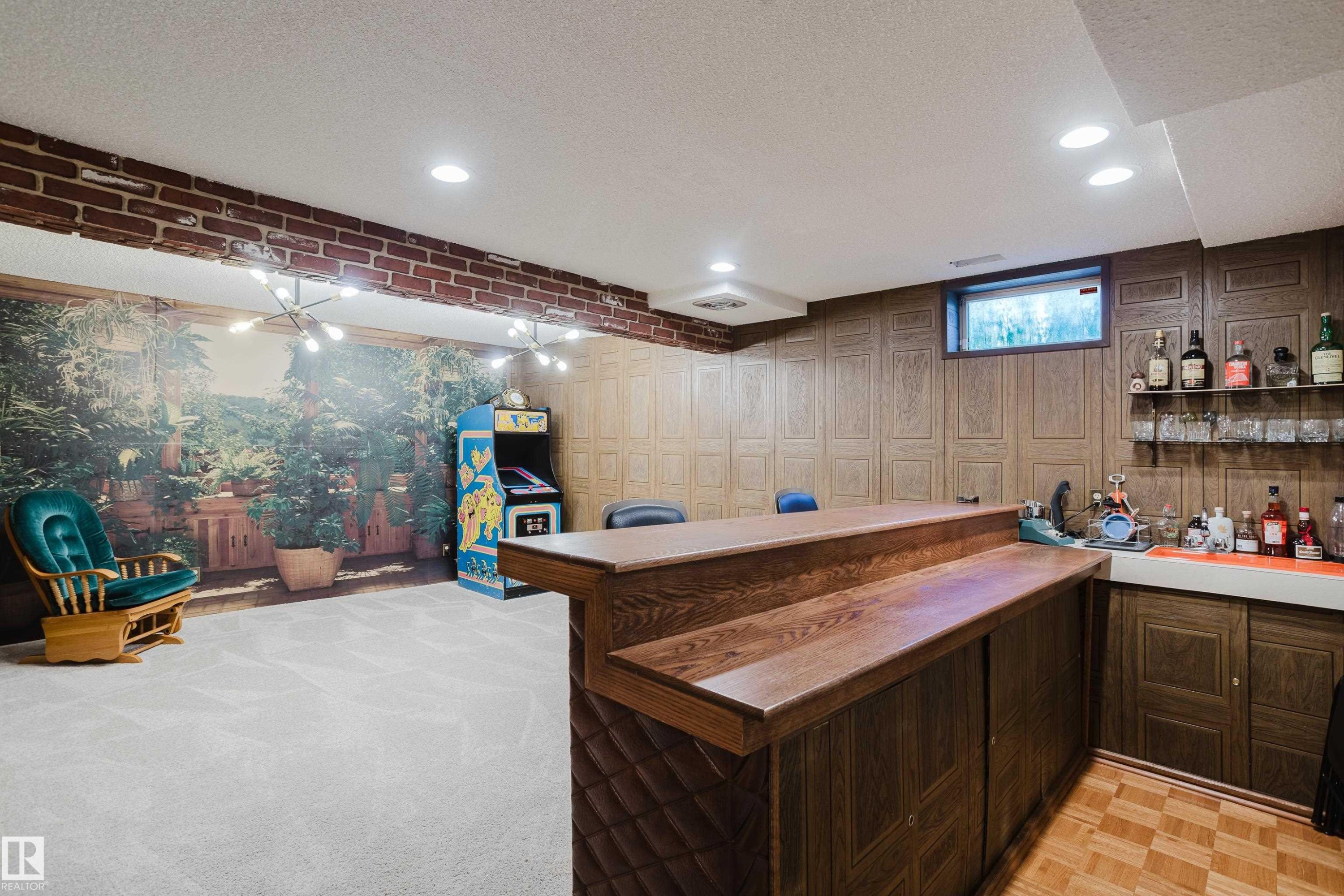 10433 32A Avenue Nw, Edmonton, AB - Indoor Photo Showing Basement