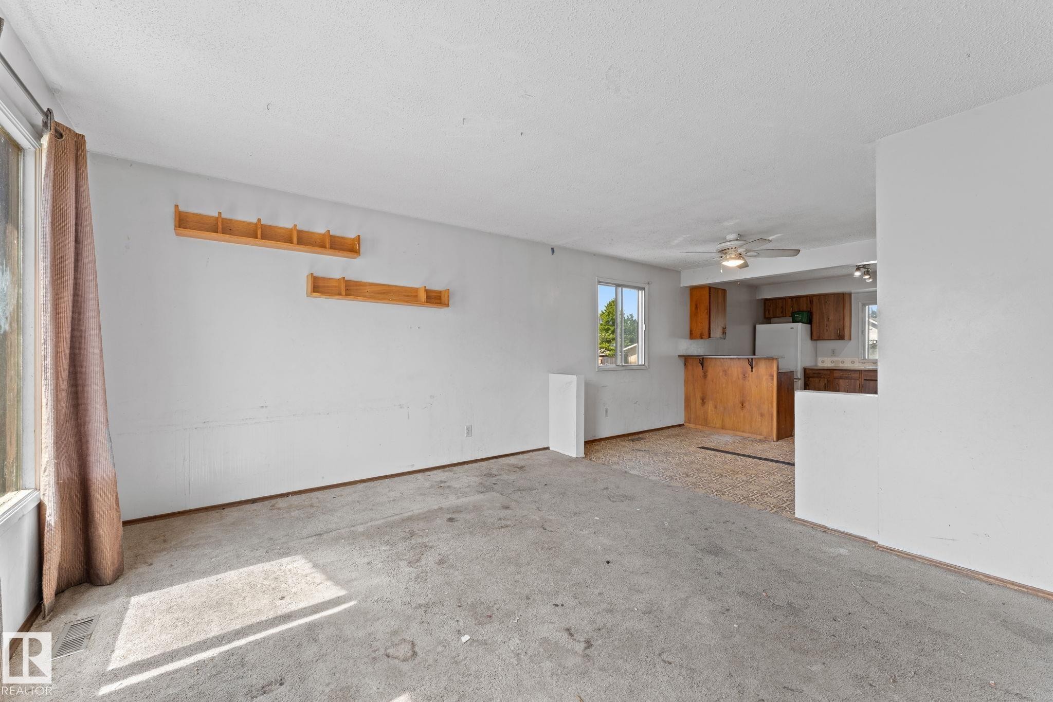 4912 11A Avenue Nw, Edmonton, AB