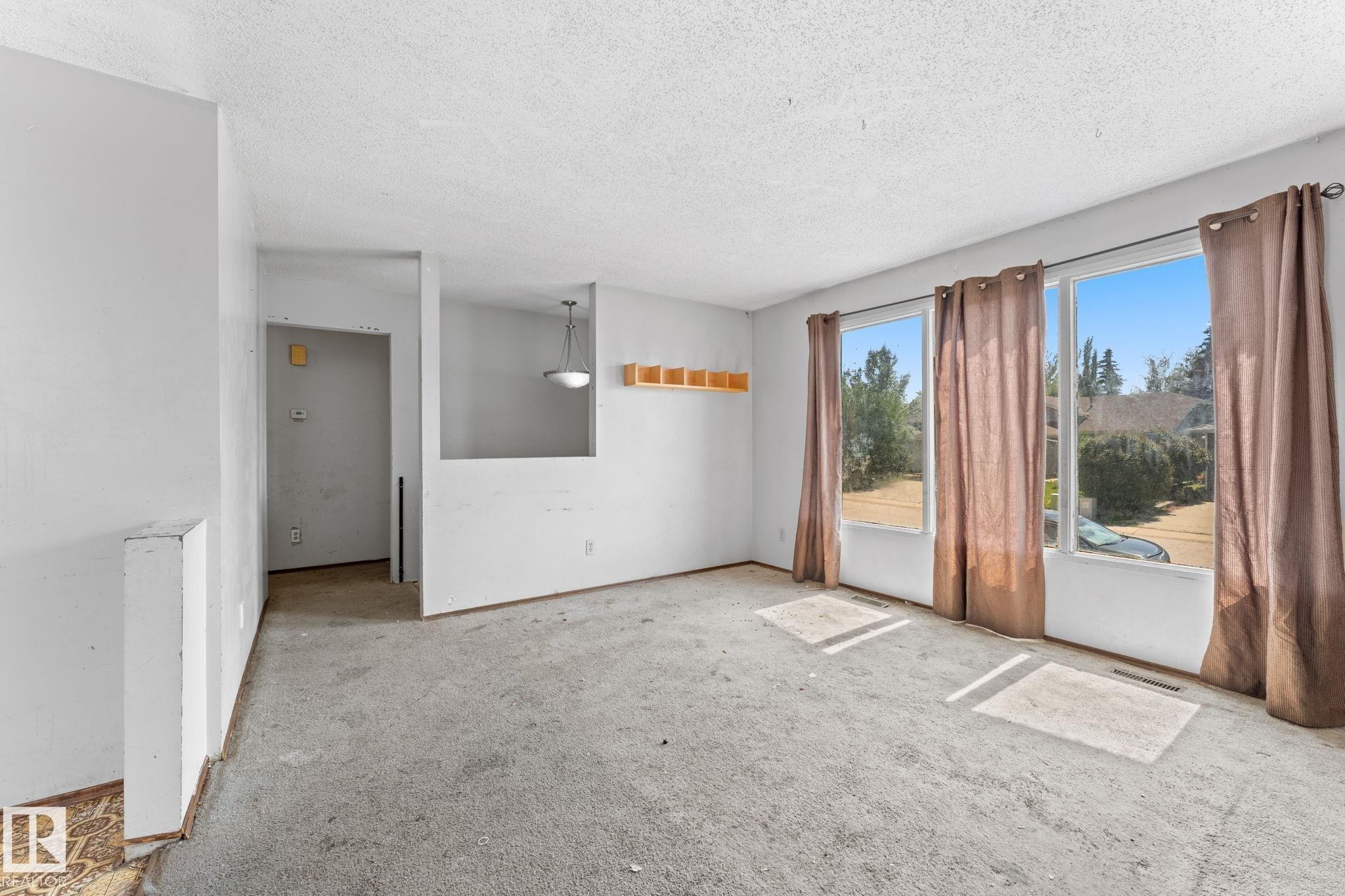 4912 11A Avenue Nw, Edmonton, AB