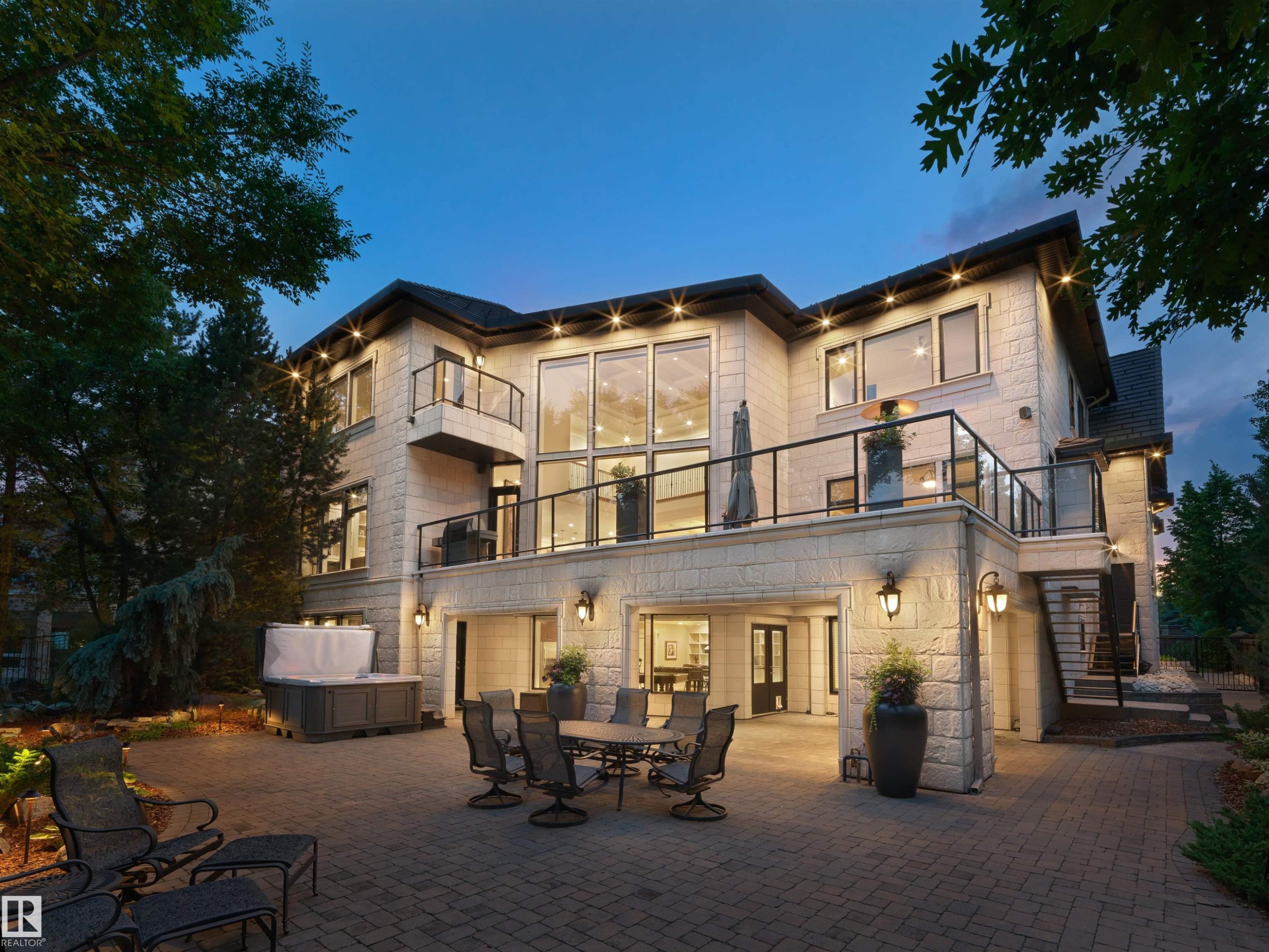 237 Wilson Lane Nw, Edmonton, AB - Outdoor