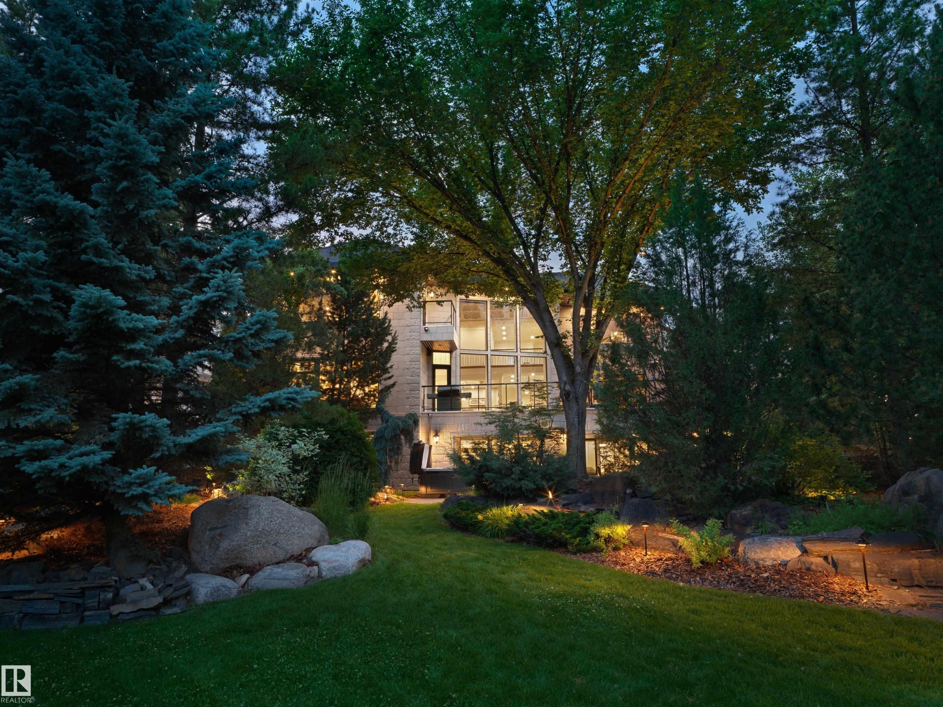 237 Wilson Lane Nw, Edmonton, AB - Outdoor