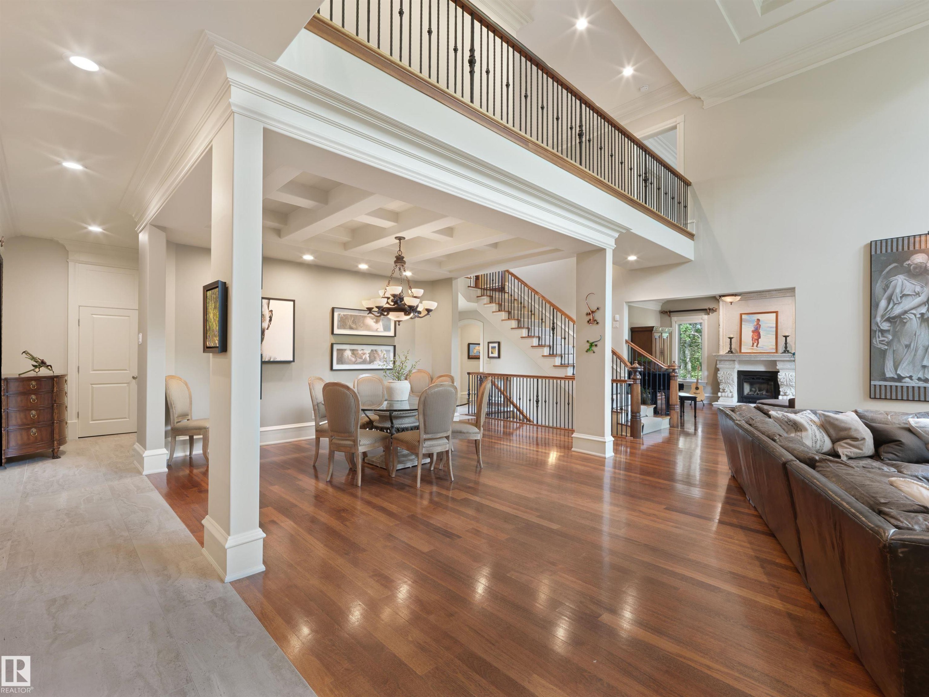 237 Wilson Lane Nw, Edmonton, AB - Indoor