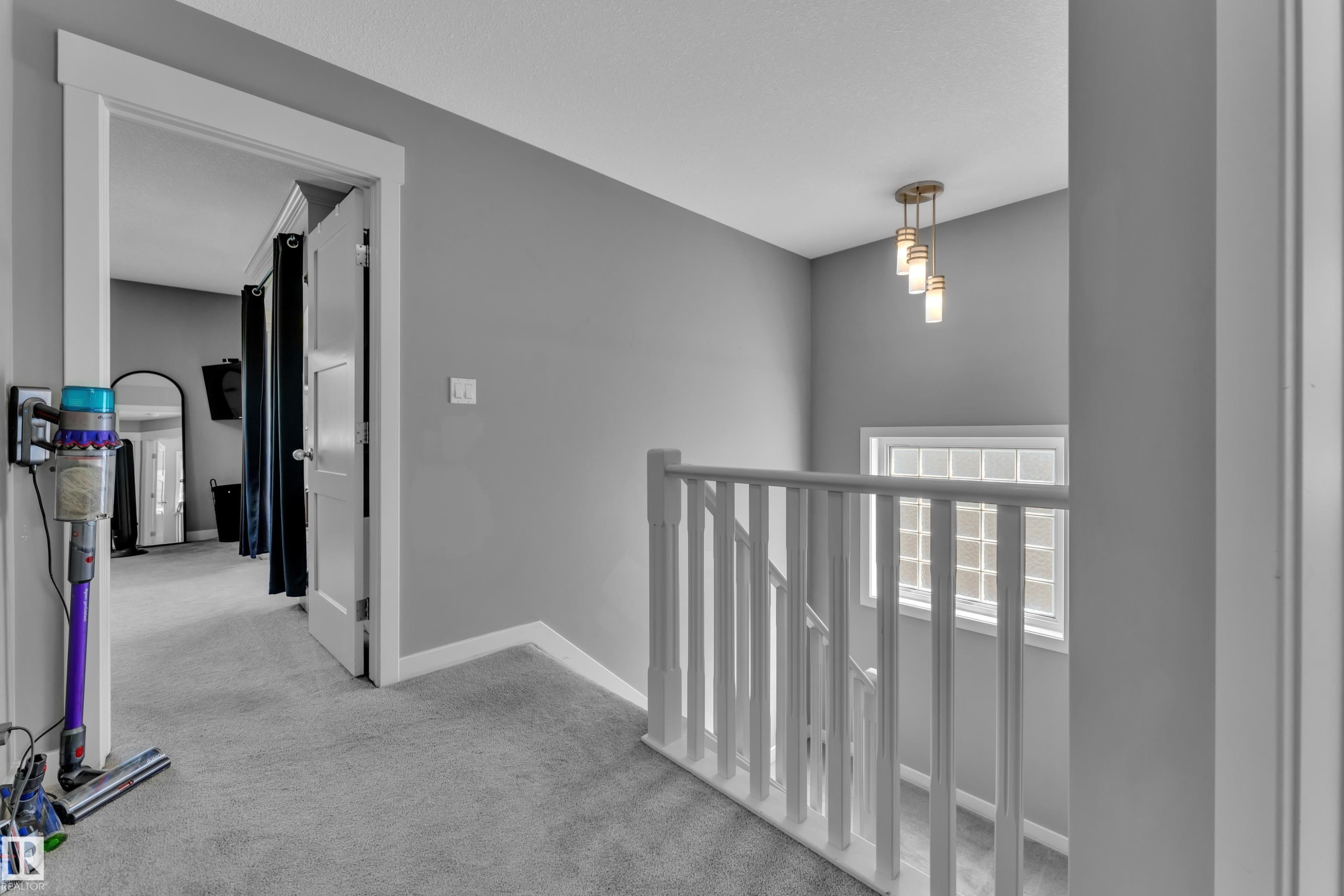 11929 63 Street Nw, Edmonton, AB - Indoor