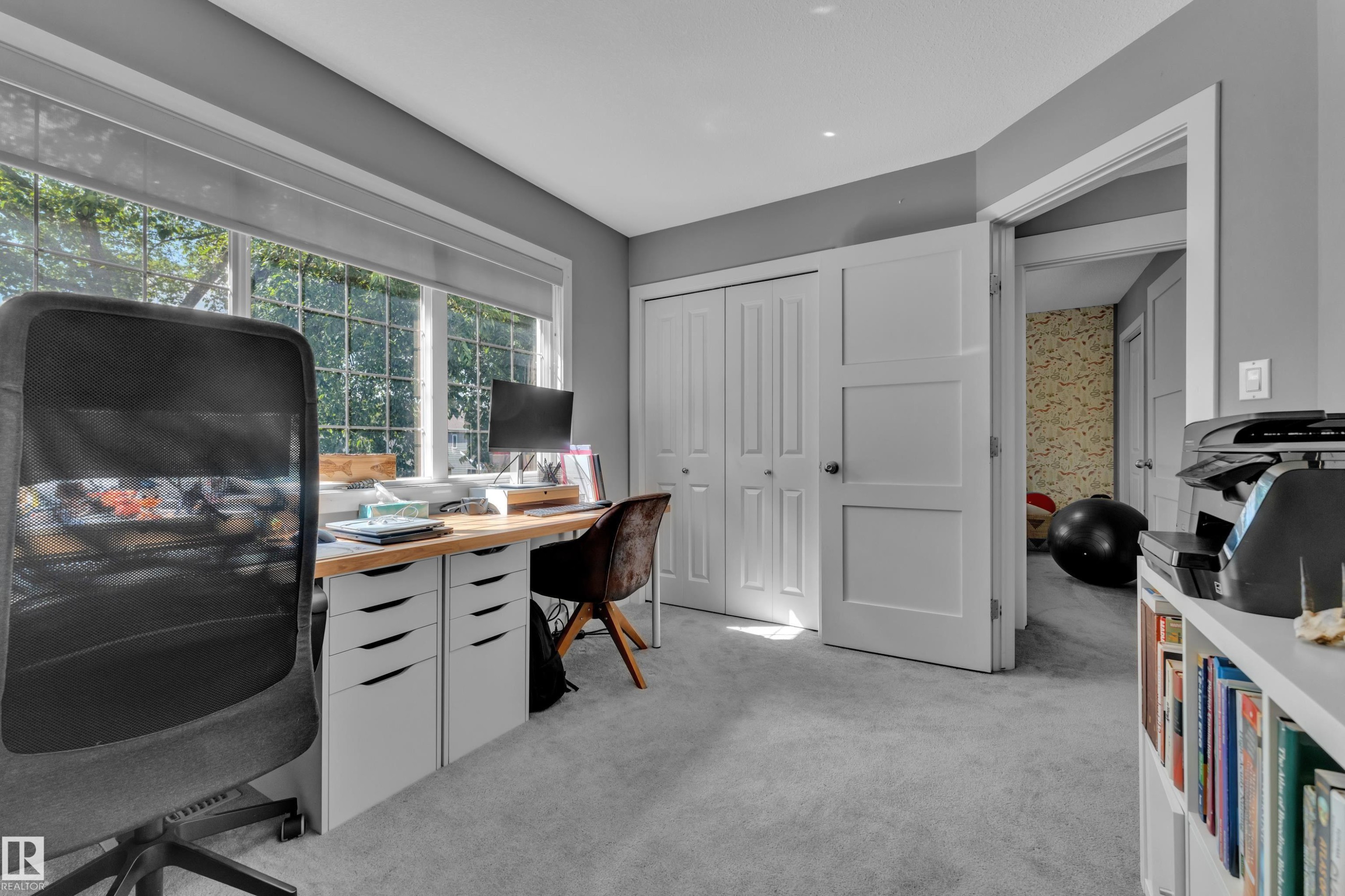 11929 63 Street Nw, Edmonton, AB - Indoor Photo Showing Office