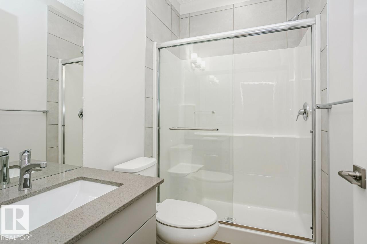 303 Edgemont Drive Nw, Edmonton, AB - Indoor Photo Showing Bathroom
