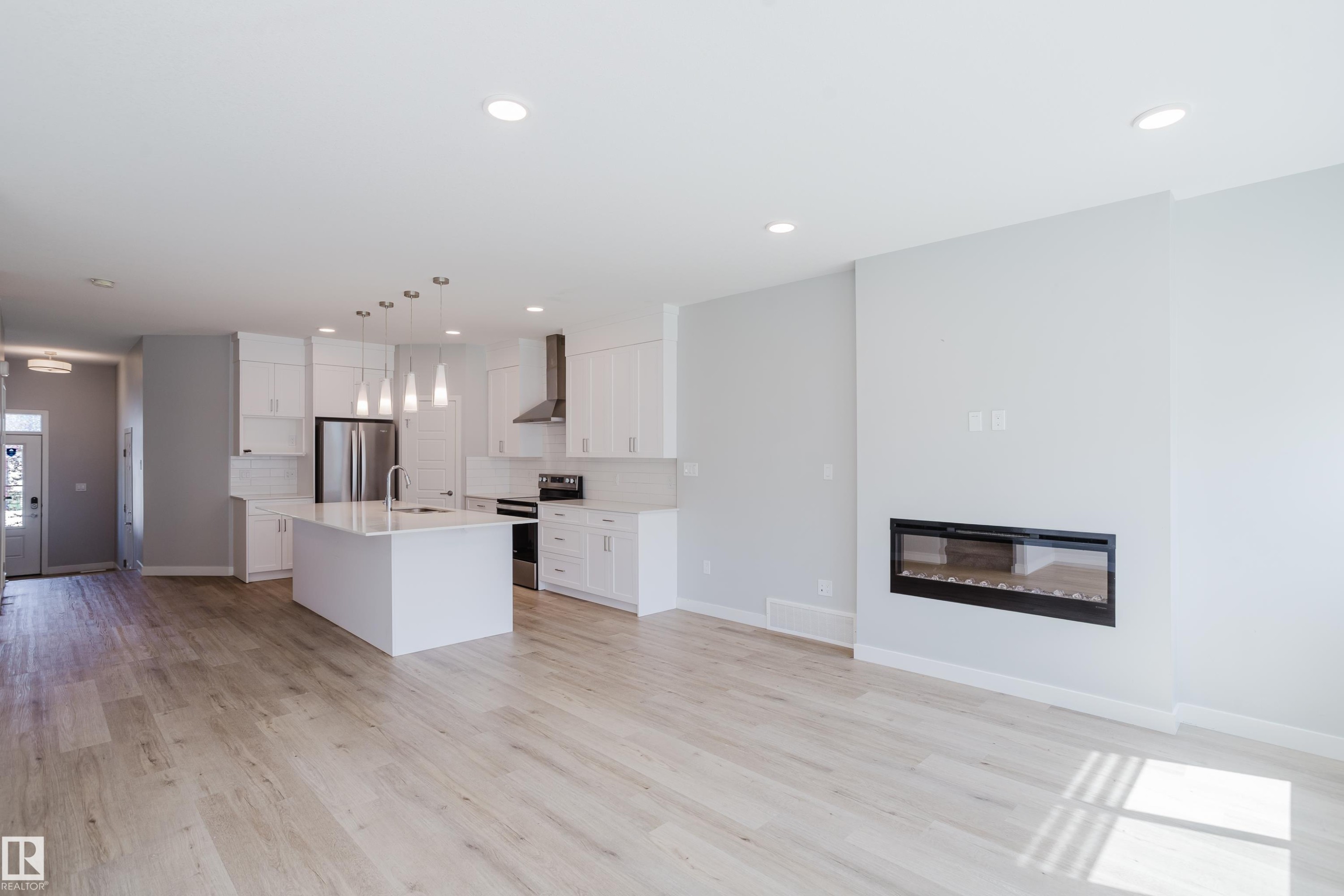 3883 Chrustawka Place Sw, Edmonton, AB - Indoor With Fireplace