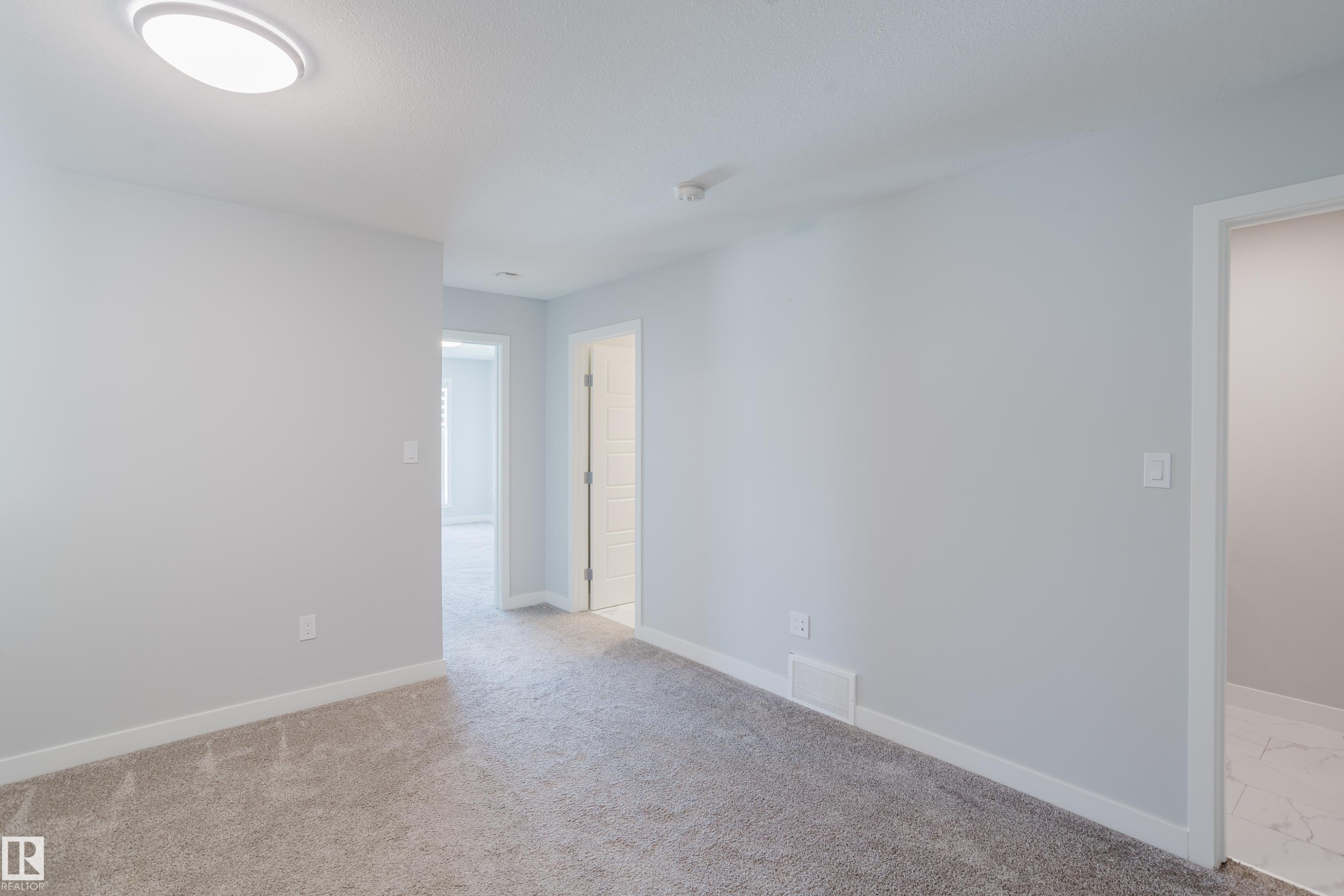 3883 Chrustawka Place Sw, Edmonton, AB - Indoor Photo Showing Other Room