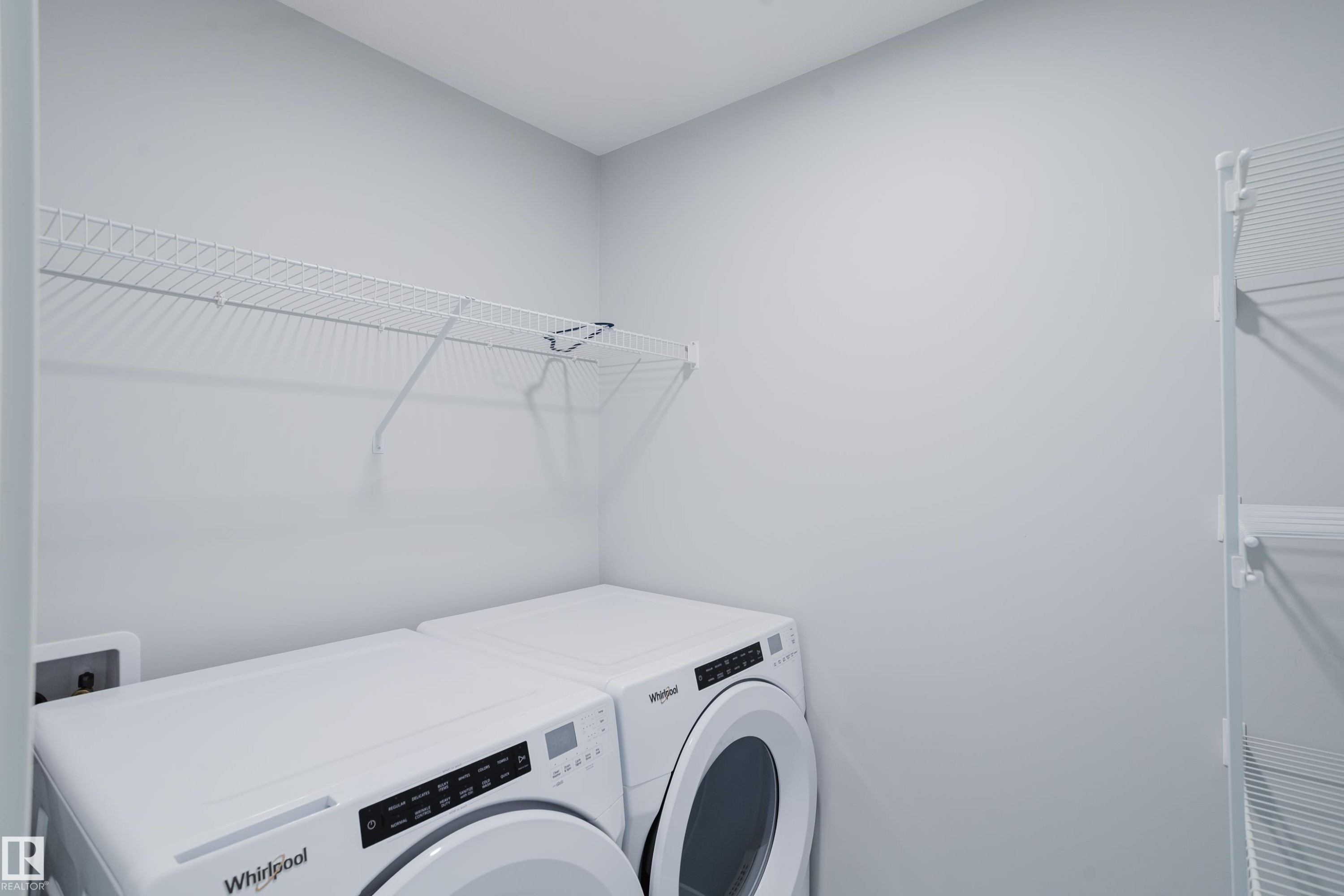 3883 Chrustawka Place Sw, Edmonton, AB - Indoor Photo Showing Laundry Room