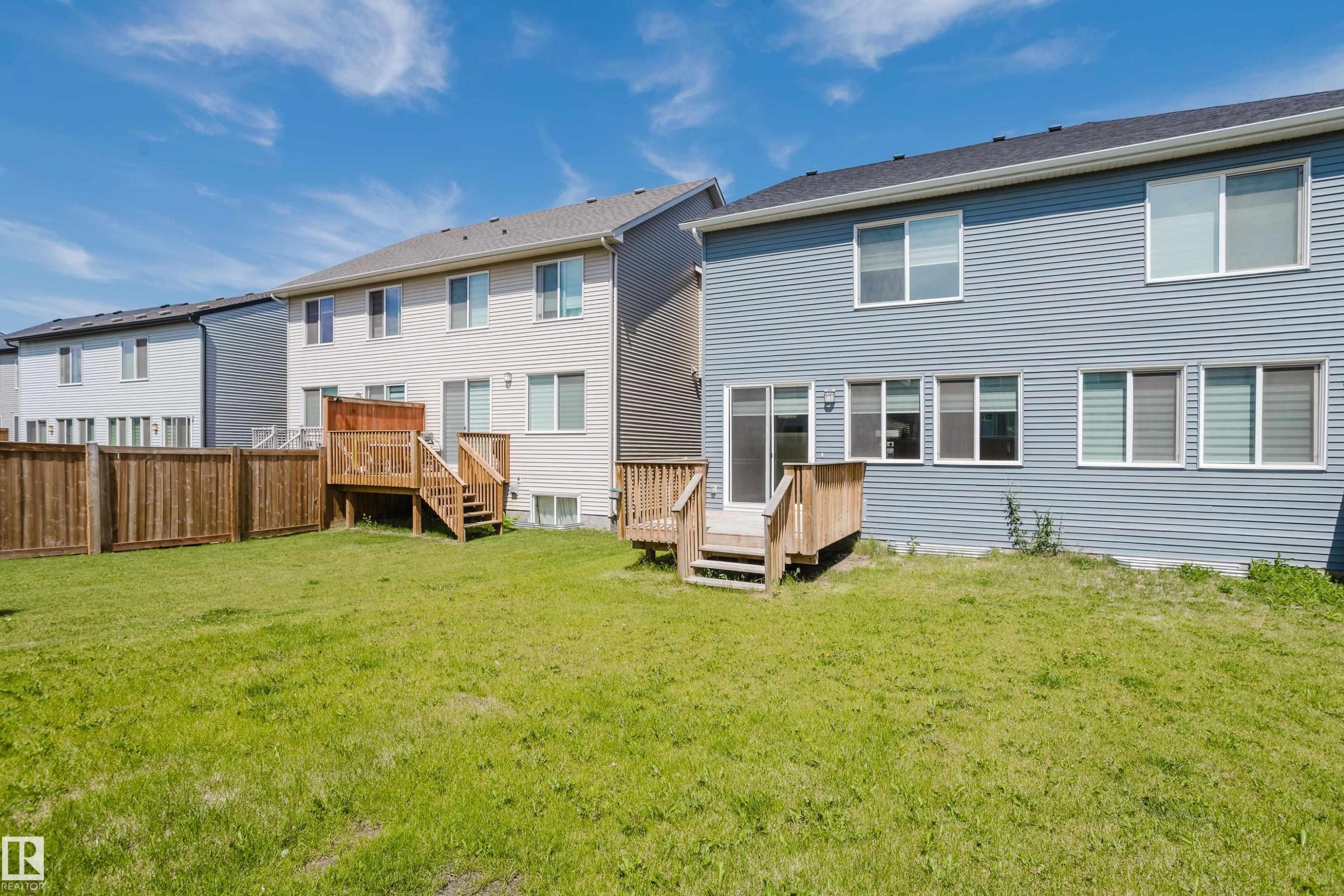 3883 Chrustawka Place Sw, Edmonton, AB - Outdoor With Exterior