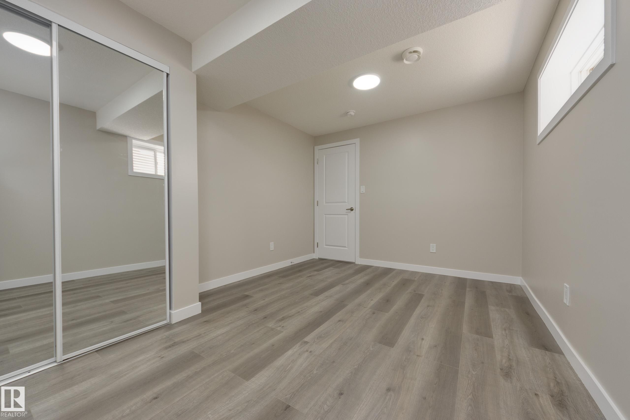1939 118 Street, Edmonton, AB - Indoor Photo Showing Other Room
