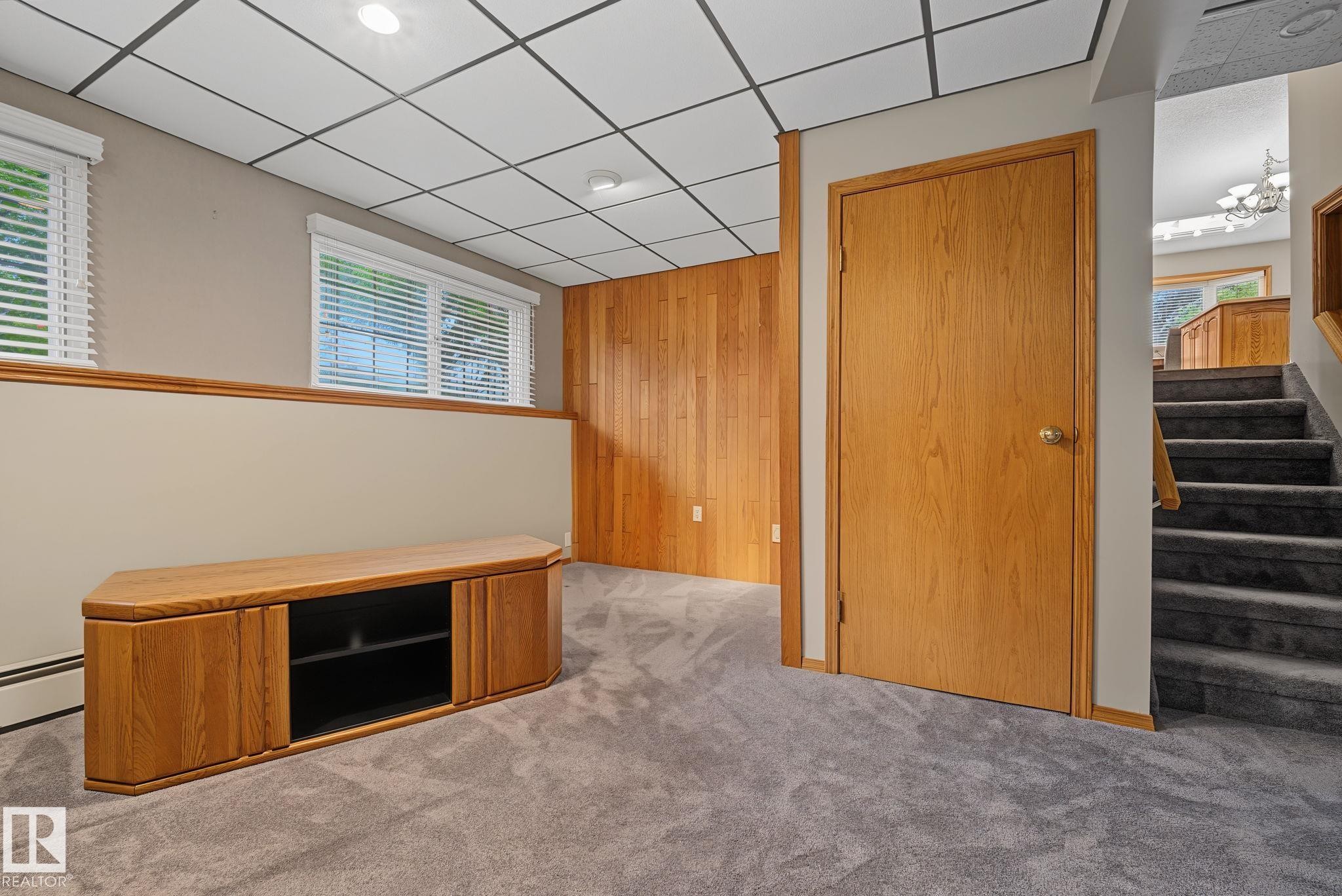 14703 65 Street Nw, Edmonton, AB - Indoor Photo Showing Other Room