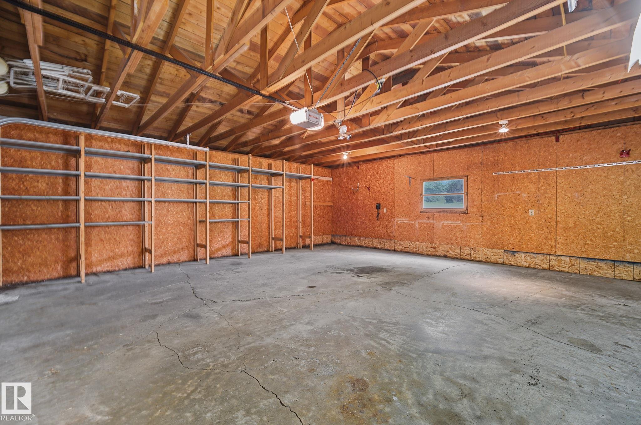 14703 65 Street Nw, Edmonton, AB - Indoor