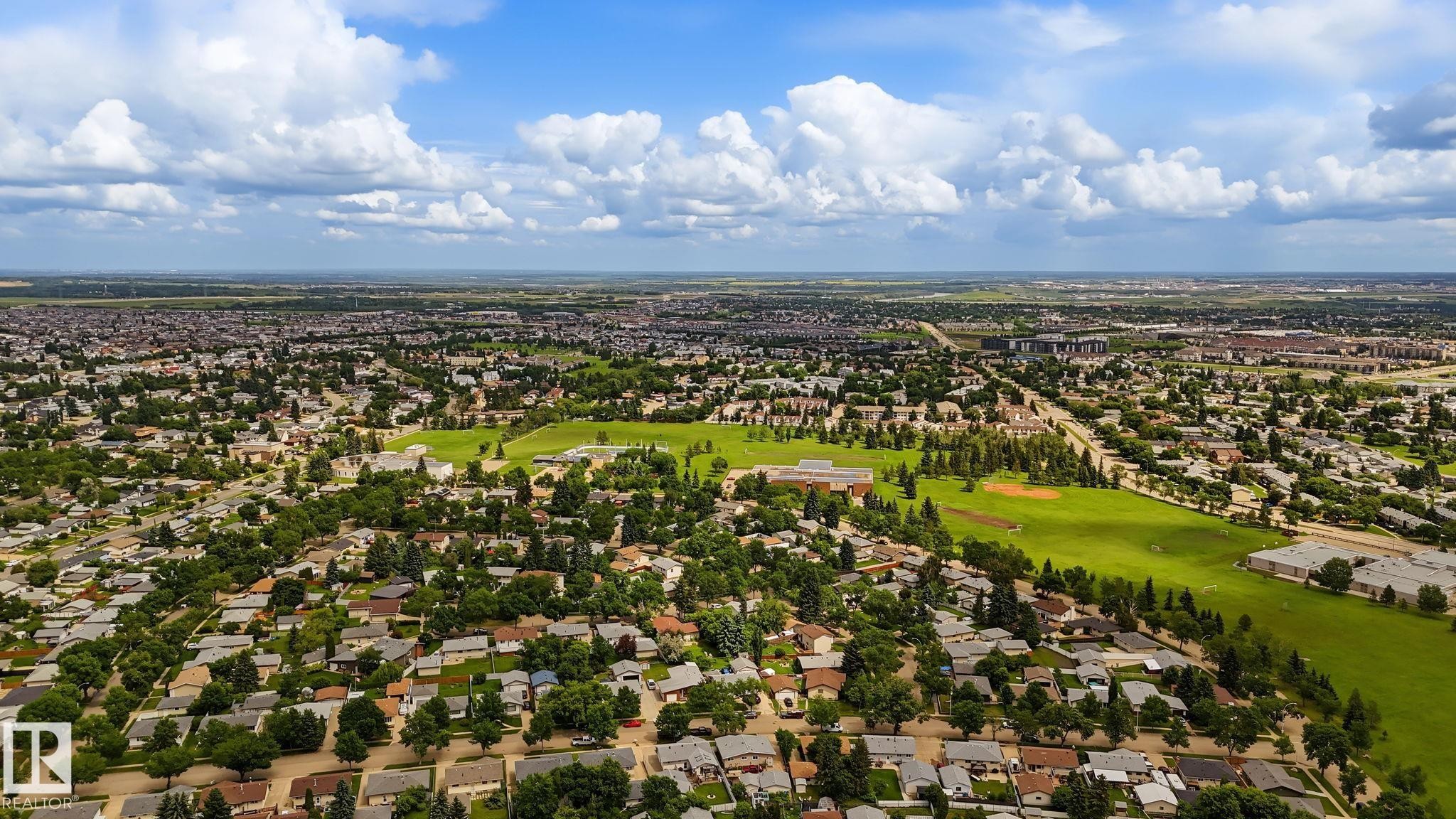 14703 65 Street Nw, Edmonton, AB - Outdoor With View