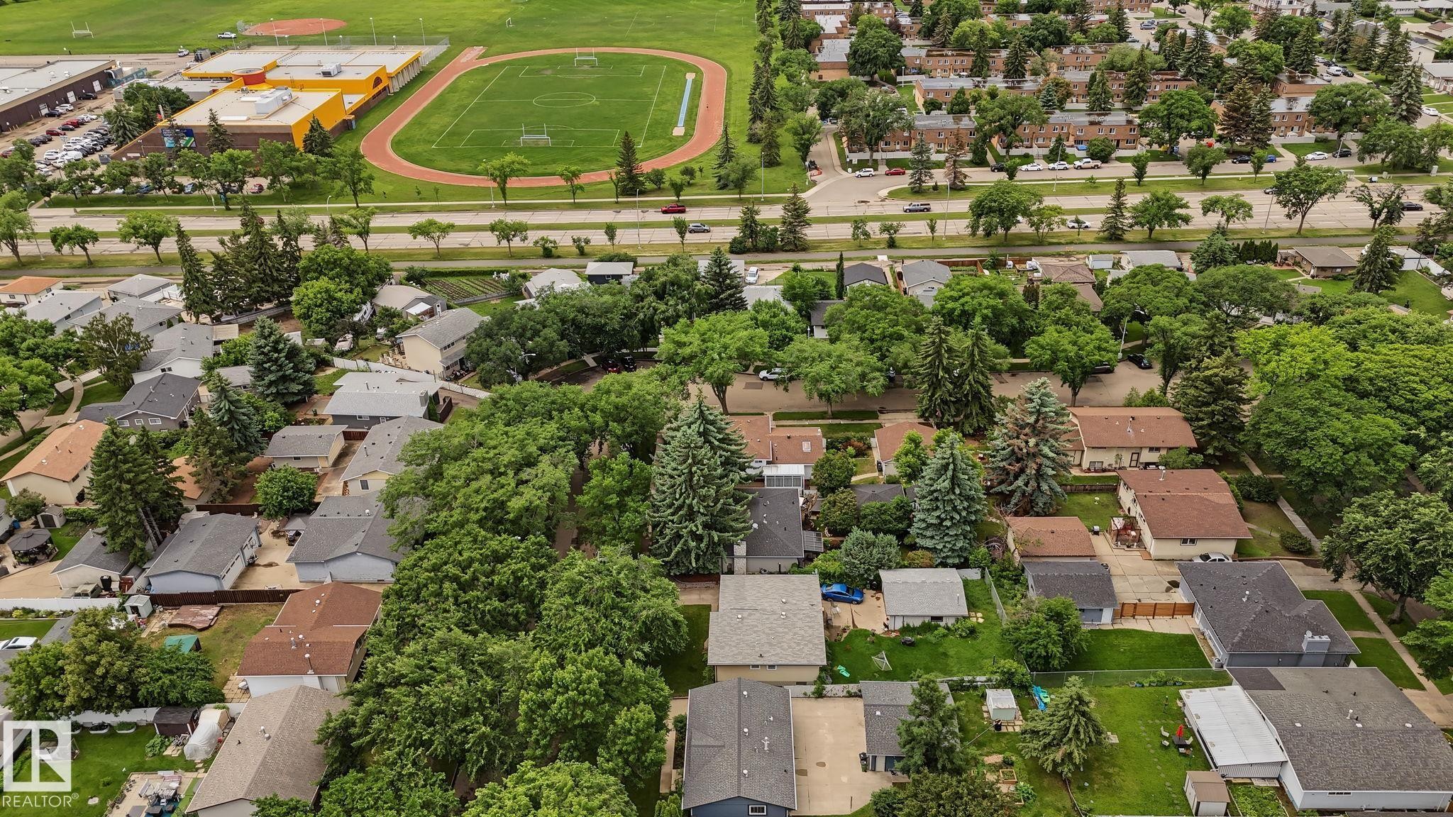 14703 65 Street Nw, Edmonton, AB - Outdoor With View