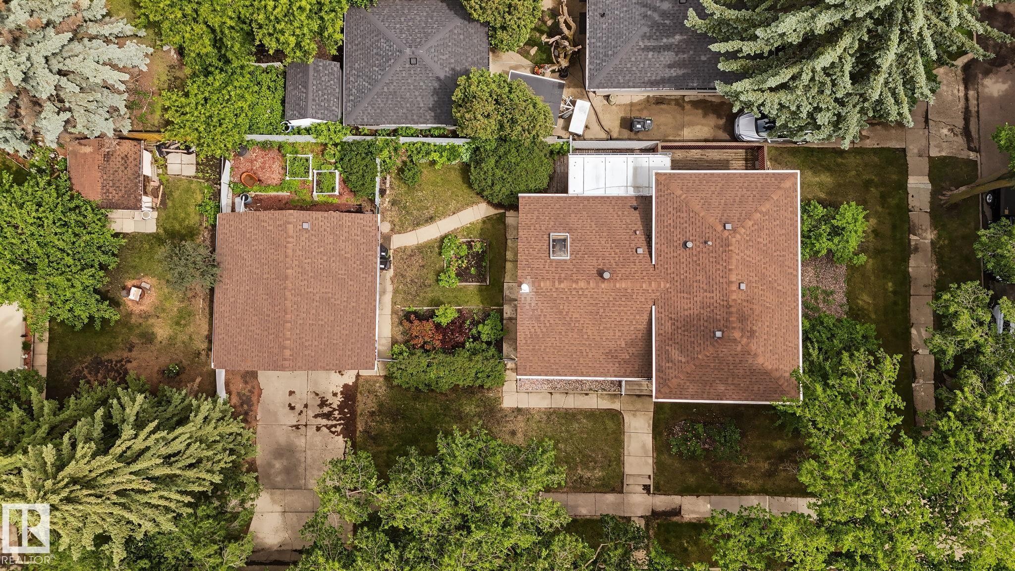14703 65 Street Nw, Edmonton, AB - Outdoor