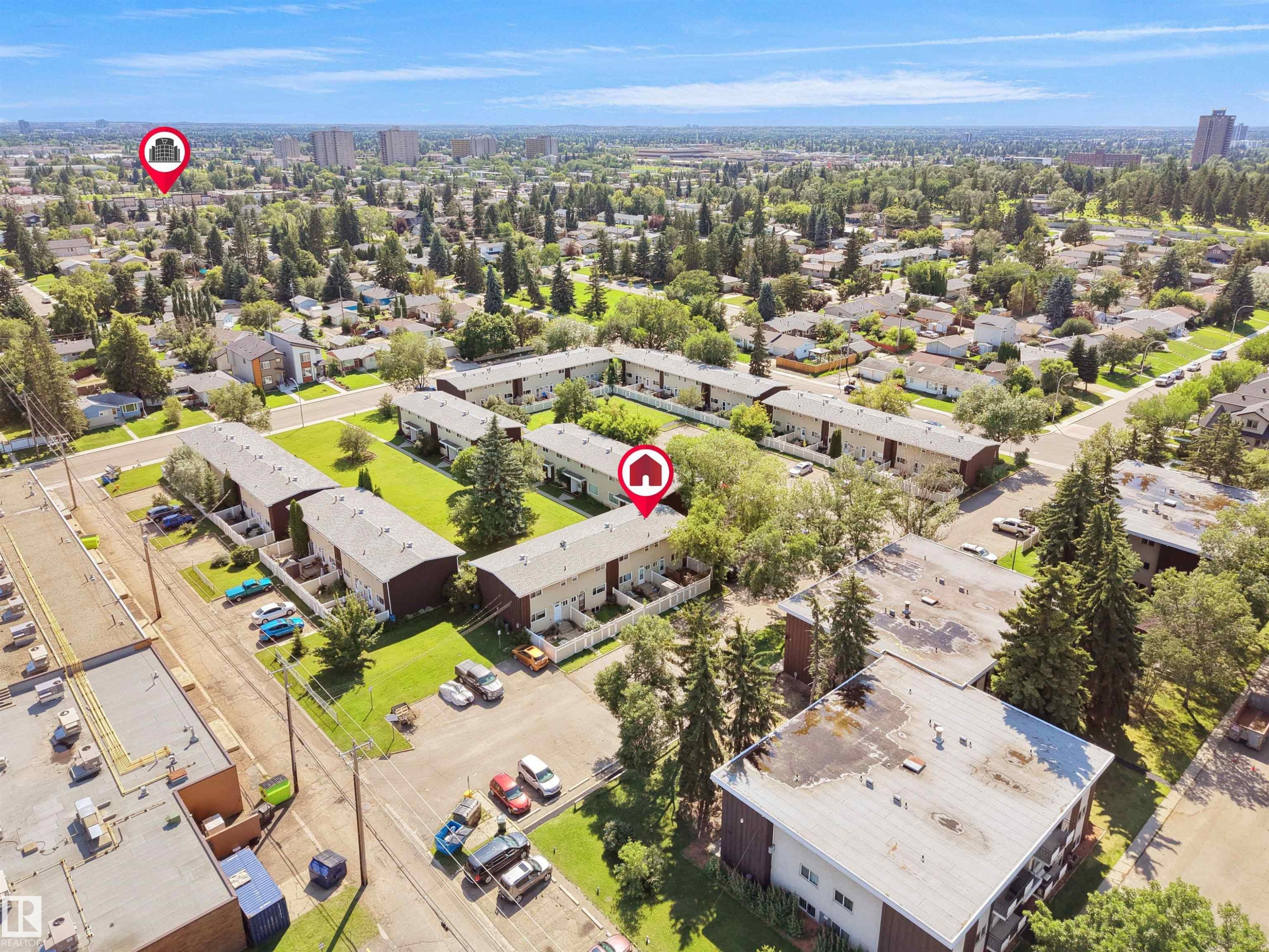 Aerial perspective showcasing a residential area with multi-unit buildings - 10446 55 Avenue Nw, Edmonton, AB - Outdoor With View