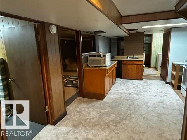 5004 52 Avenue, Chipman, AB - Indoor
