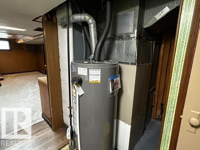 5004 52 Avenue, Chipman, AB - Indoor Photo Showing Basement