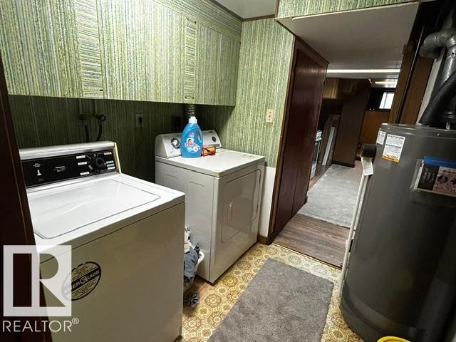 5004 52 Avenue, Chipman, AB - Indoor Photo Showing Laundry Room