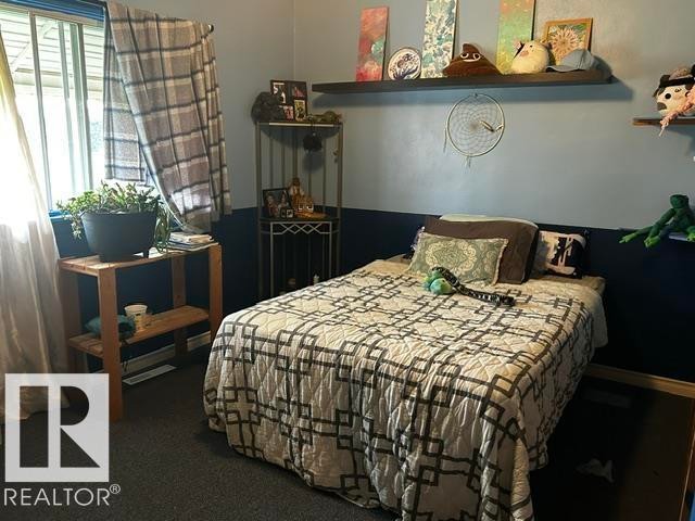 5004 52 Avenue, Chipman, AB - Indoor Photo Showing Bedroom