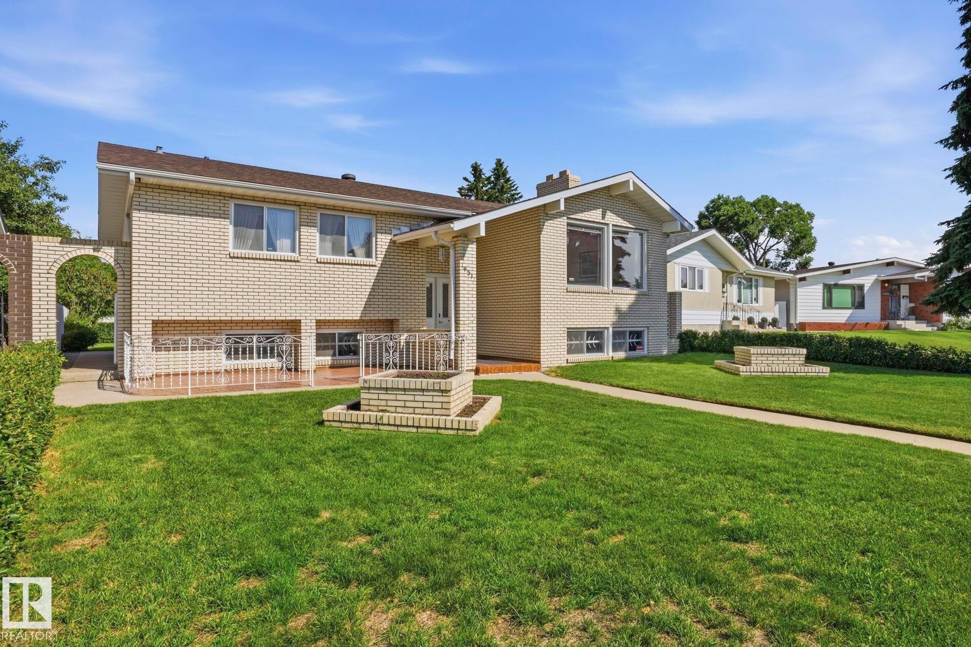 14511 83 Street Nw, Edmonton, AB - Outdoor