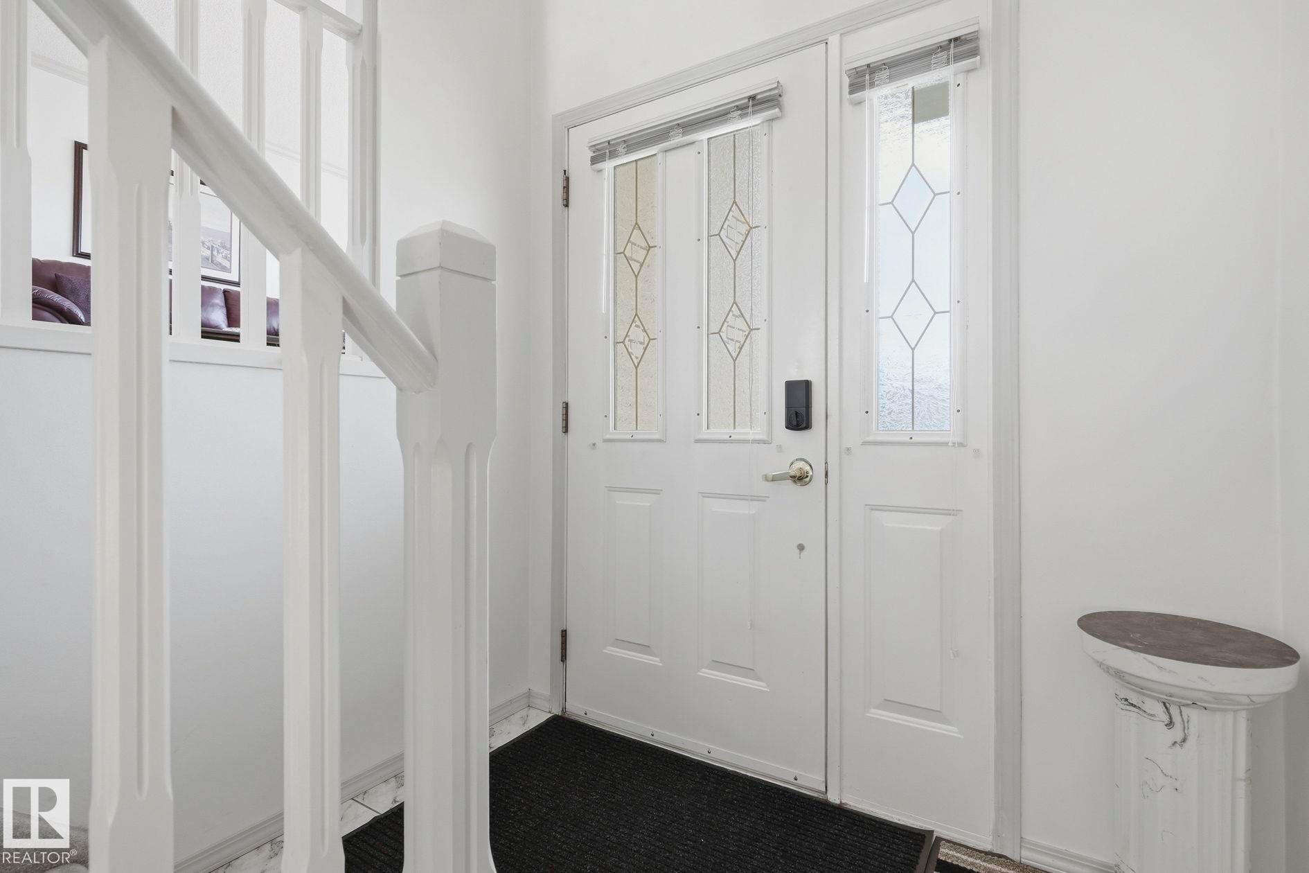 14511 83 Street Nw, Edmonton, AB - Indoor Photo Showing Other Room