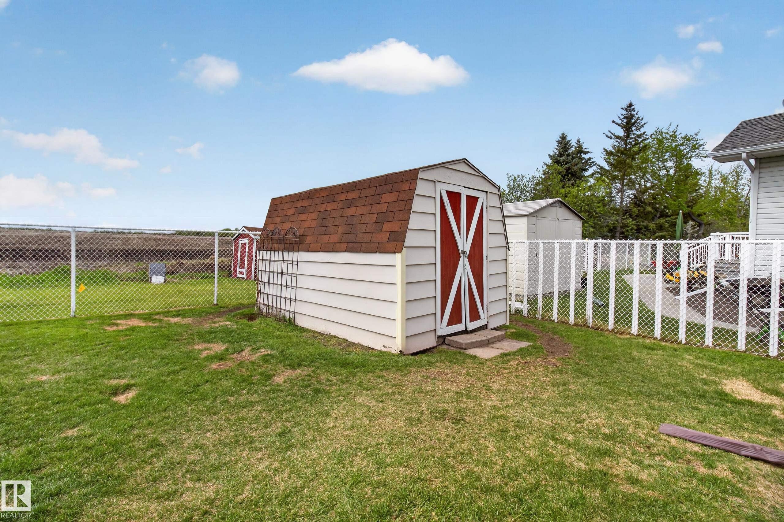 5329 65 St, Redwater, AB - Outdoor
