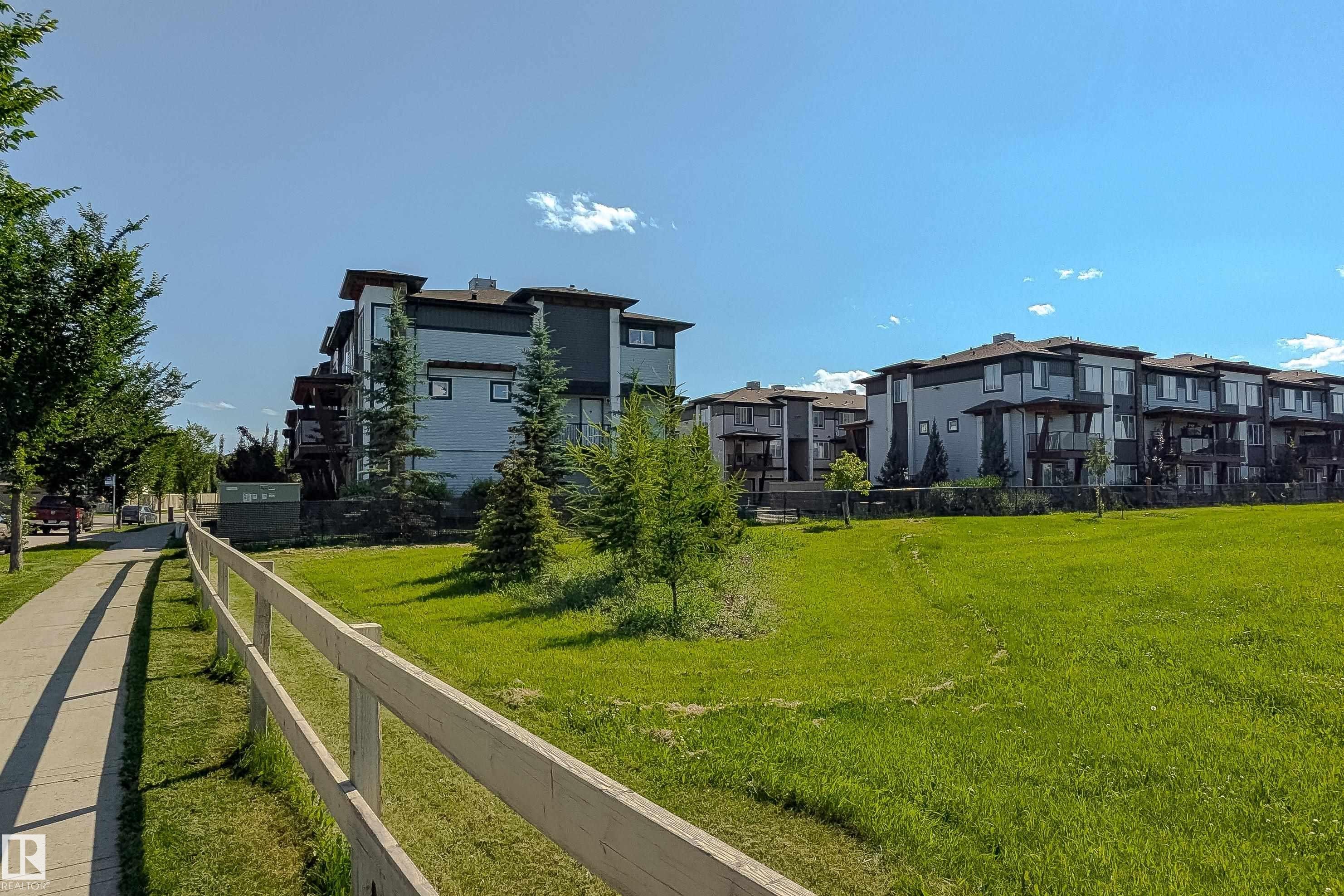 458 Allard Boulevard Sw, Edmonton, AB - Outdoor