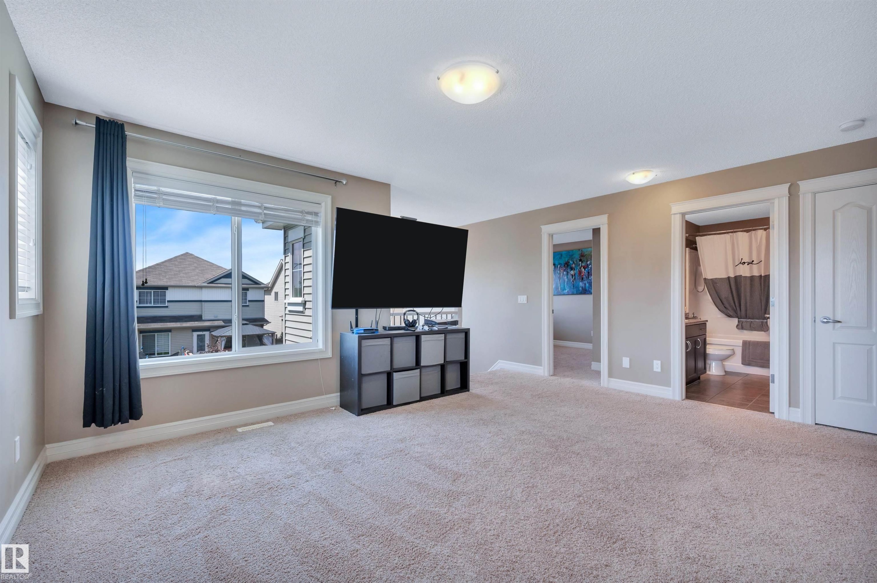 1740 59 Street Sw, Edmonton, AB - Indoor