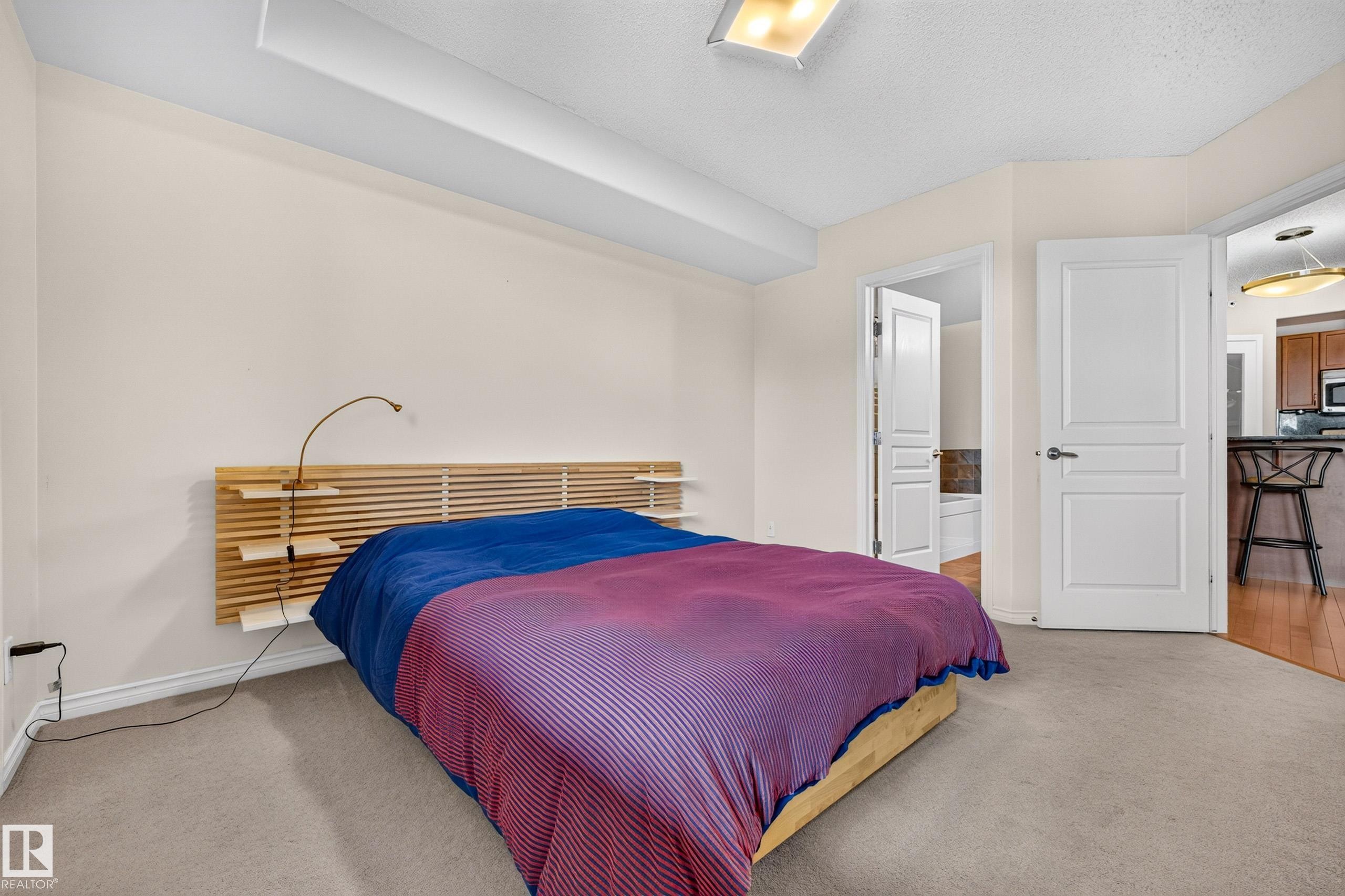 #703 9707 106 St Nw, Edmonton, AB - Indoor Photo Showing Bedroom