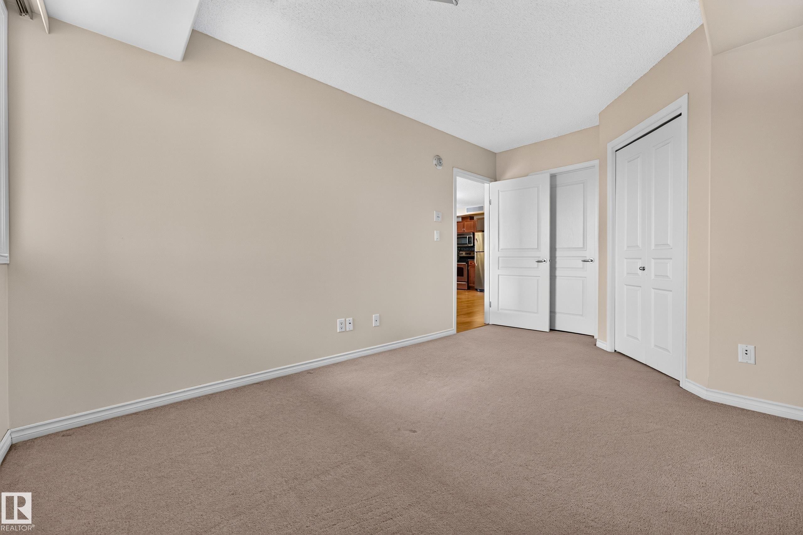 #703 9707 106 St Nw, Edmonton, AB - Indoor Photo Showing Other Room